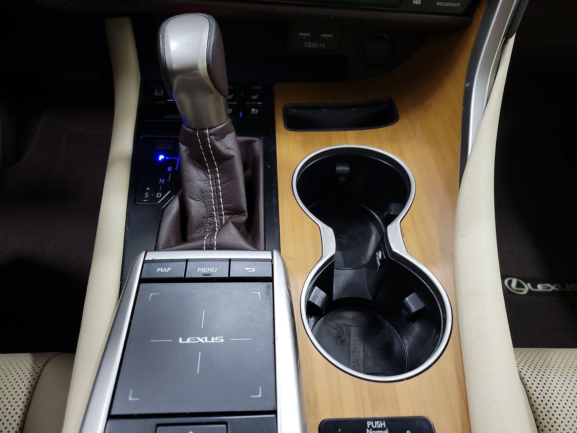 Thumbnail: 2020 Lexus RX - 18