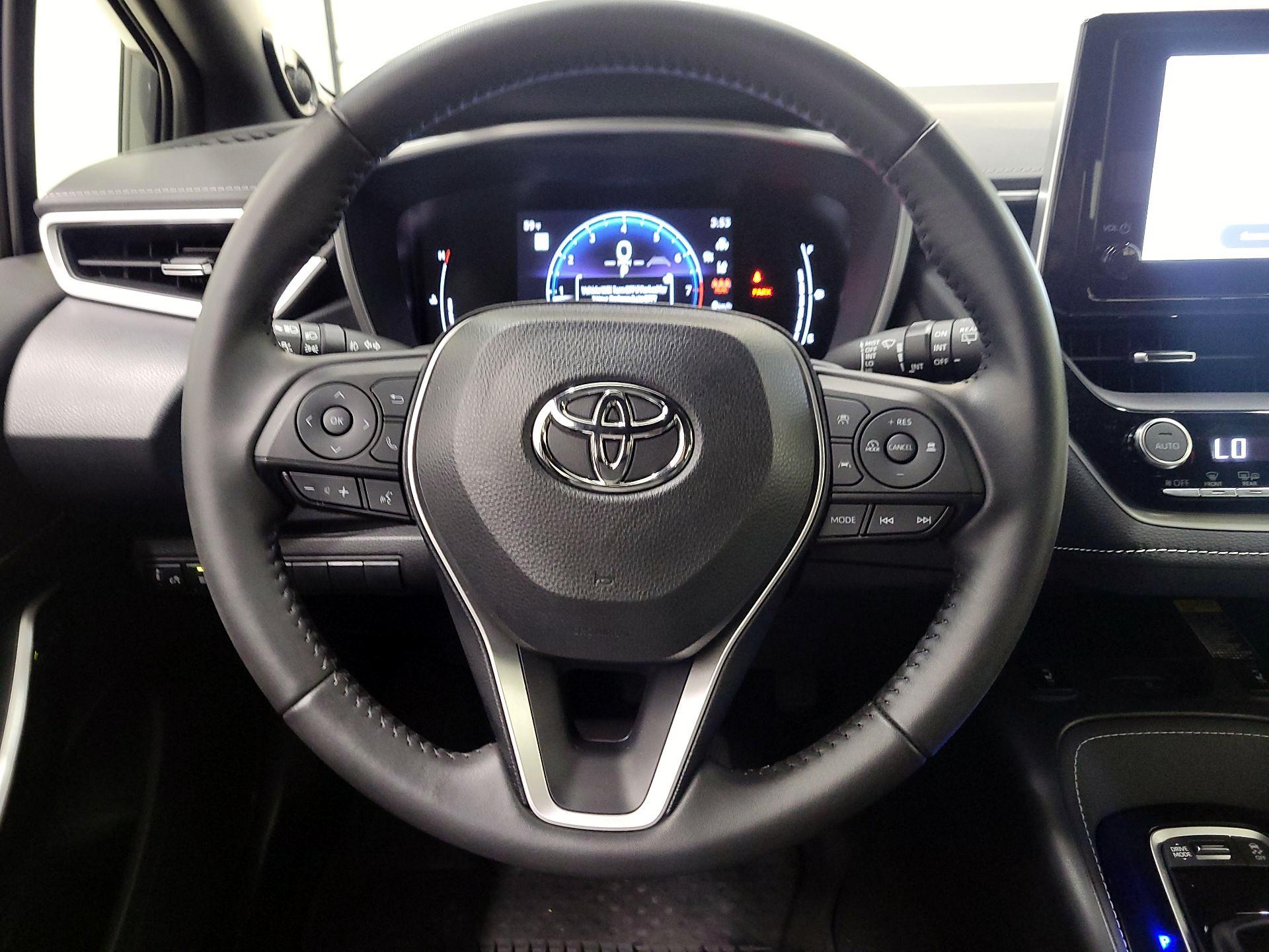 Thumbnail: 2023 Toyota Corolla - 10