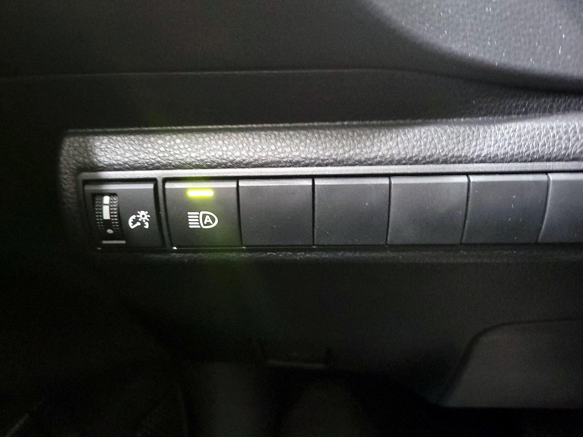 Thumbnail: 2023 Toyota Corolla - 13