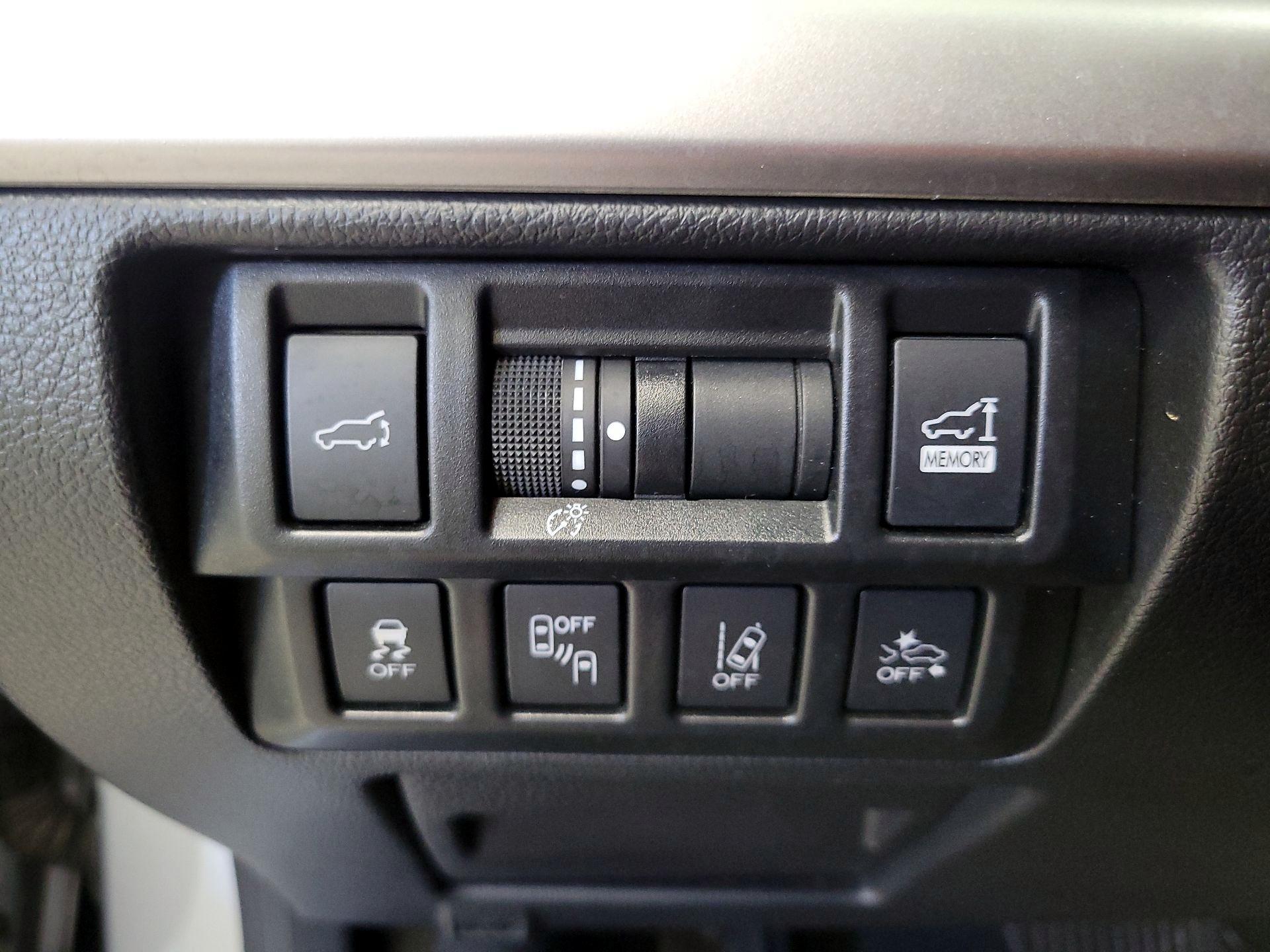 Thumbnail: 2019 Subaru Outback - 13