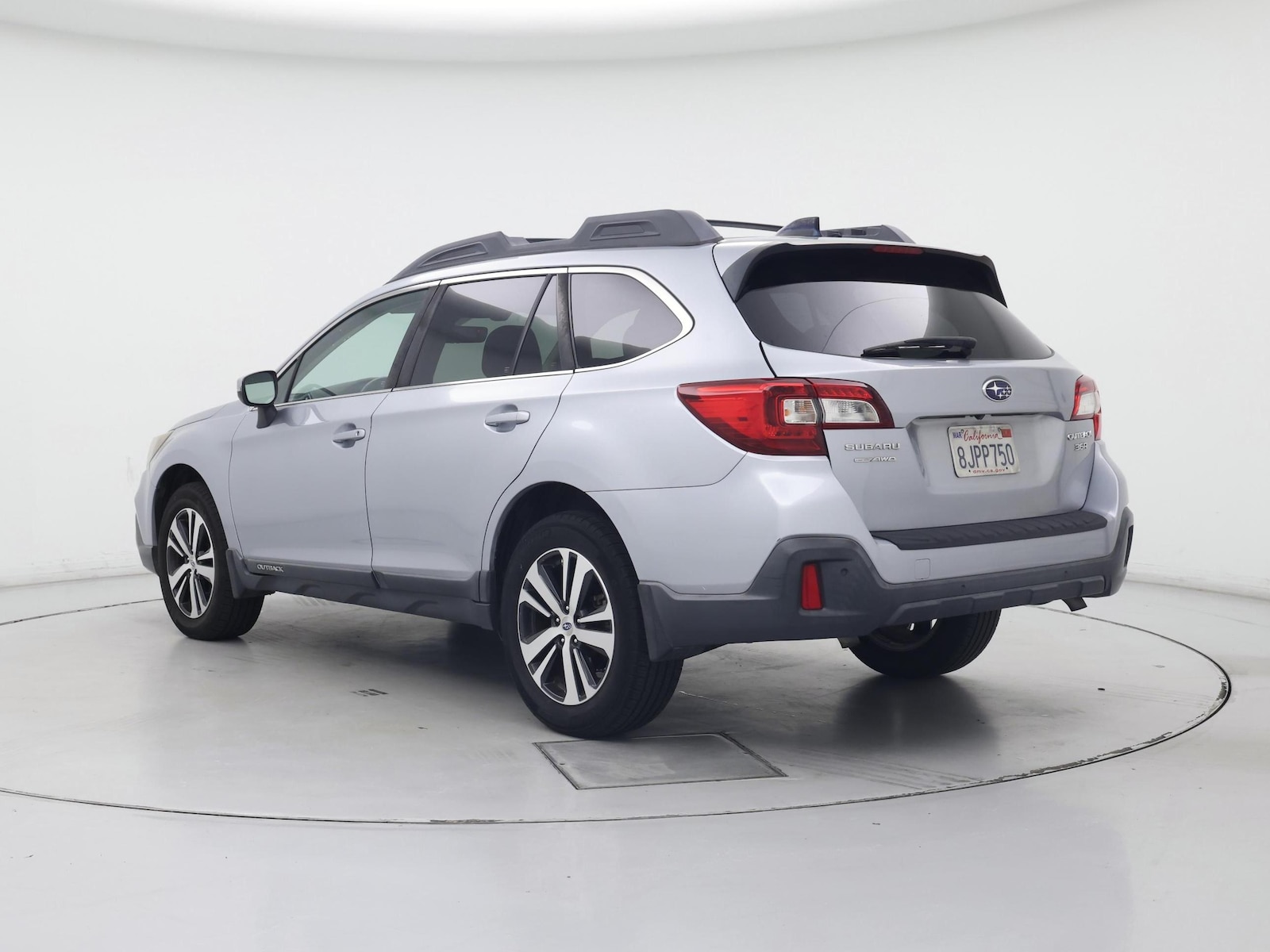 2019 Subaru Outback Limited - Photo 3