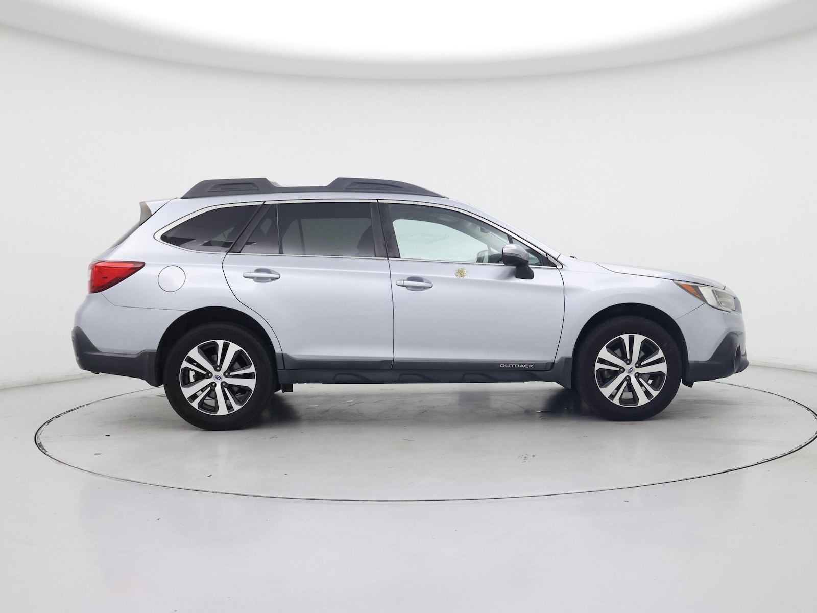 2019 Subaru Outback Limited - Photo 8