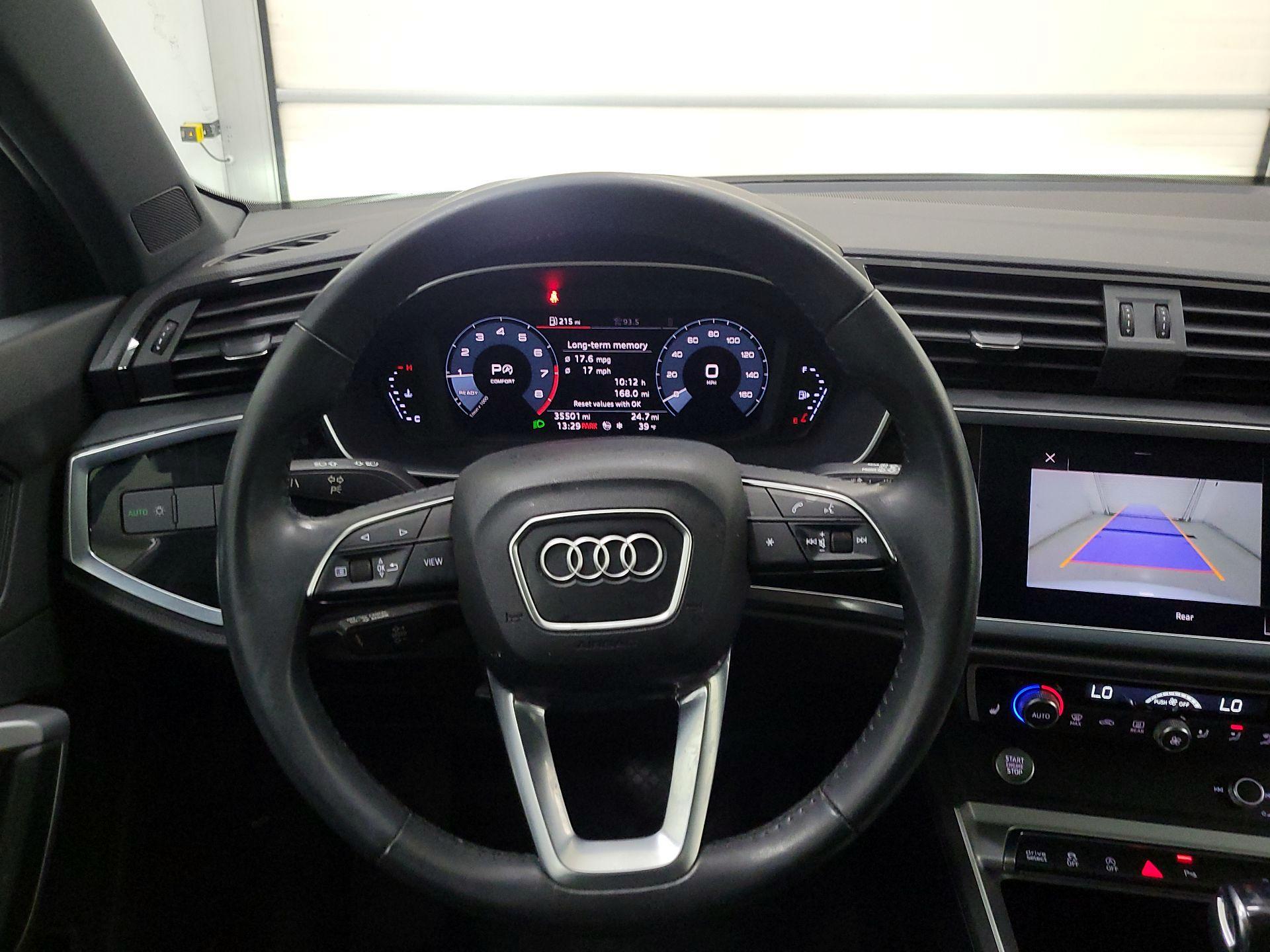 Thumbnail: 2020 Audi Q3 - 10