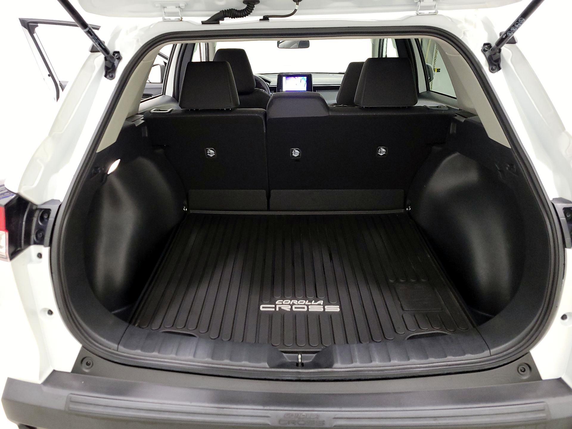 Thumbnail: 2024 Toyota Corolla Cross - 19