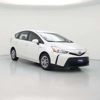 2016 Toyota Prius v Two