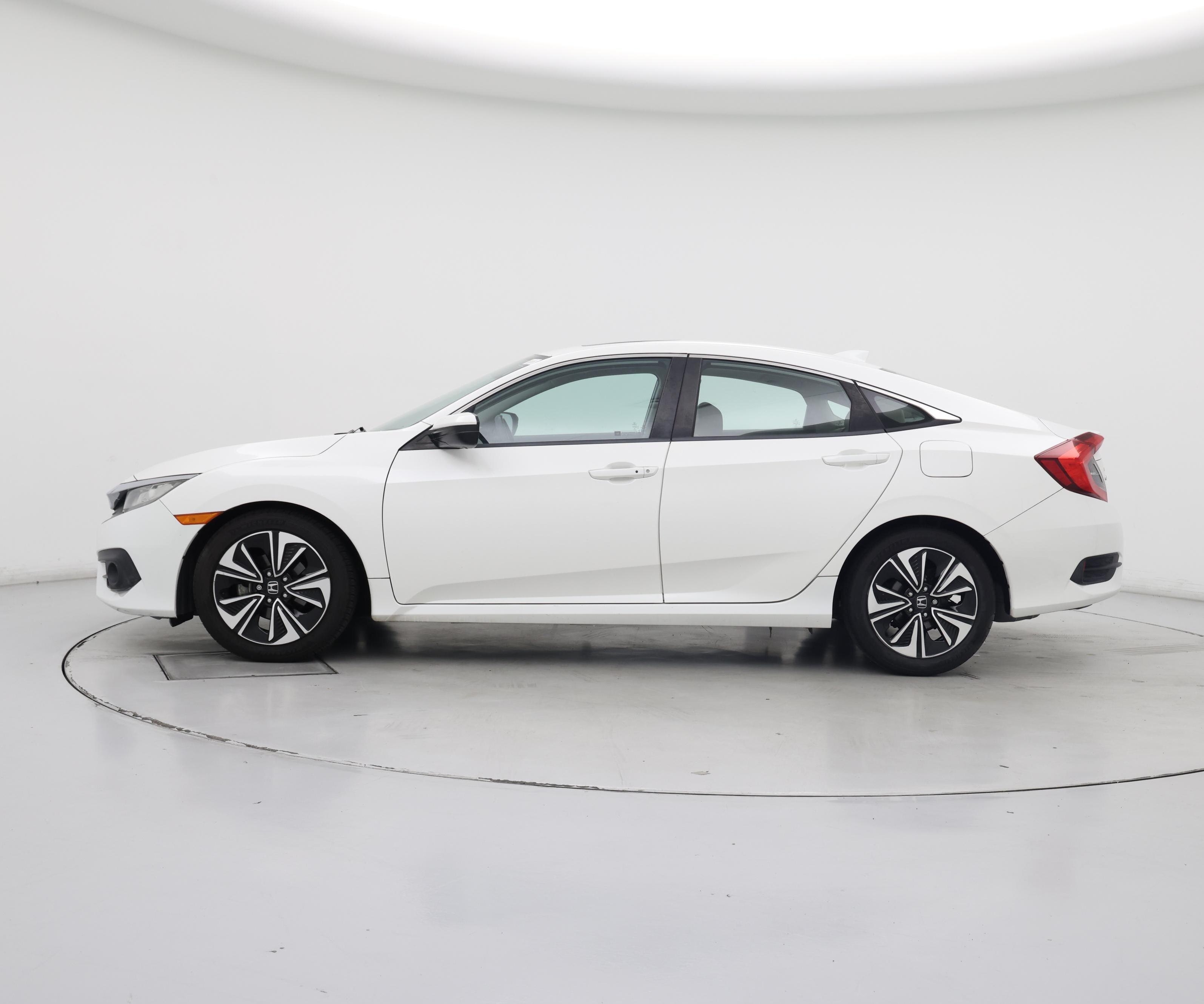 Thumbnail: 2017 Honda Civic - 3