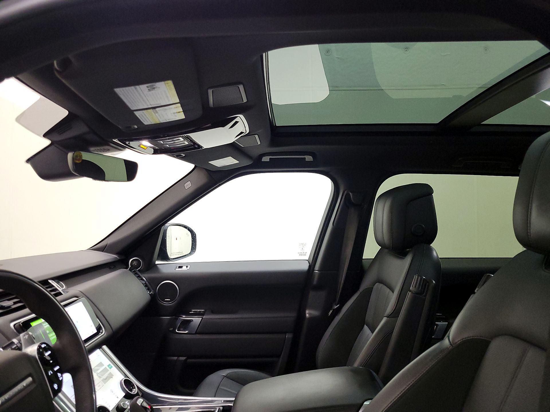 Thumbnail: 2021 Land Rover Range Rover Sport - 20