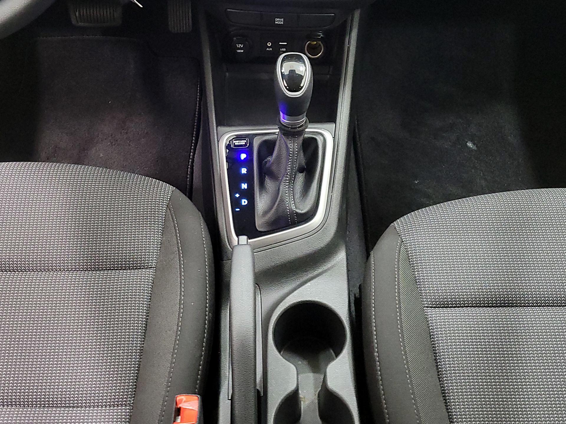 Thumbnail: 2022 Hyundai Accent - 17