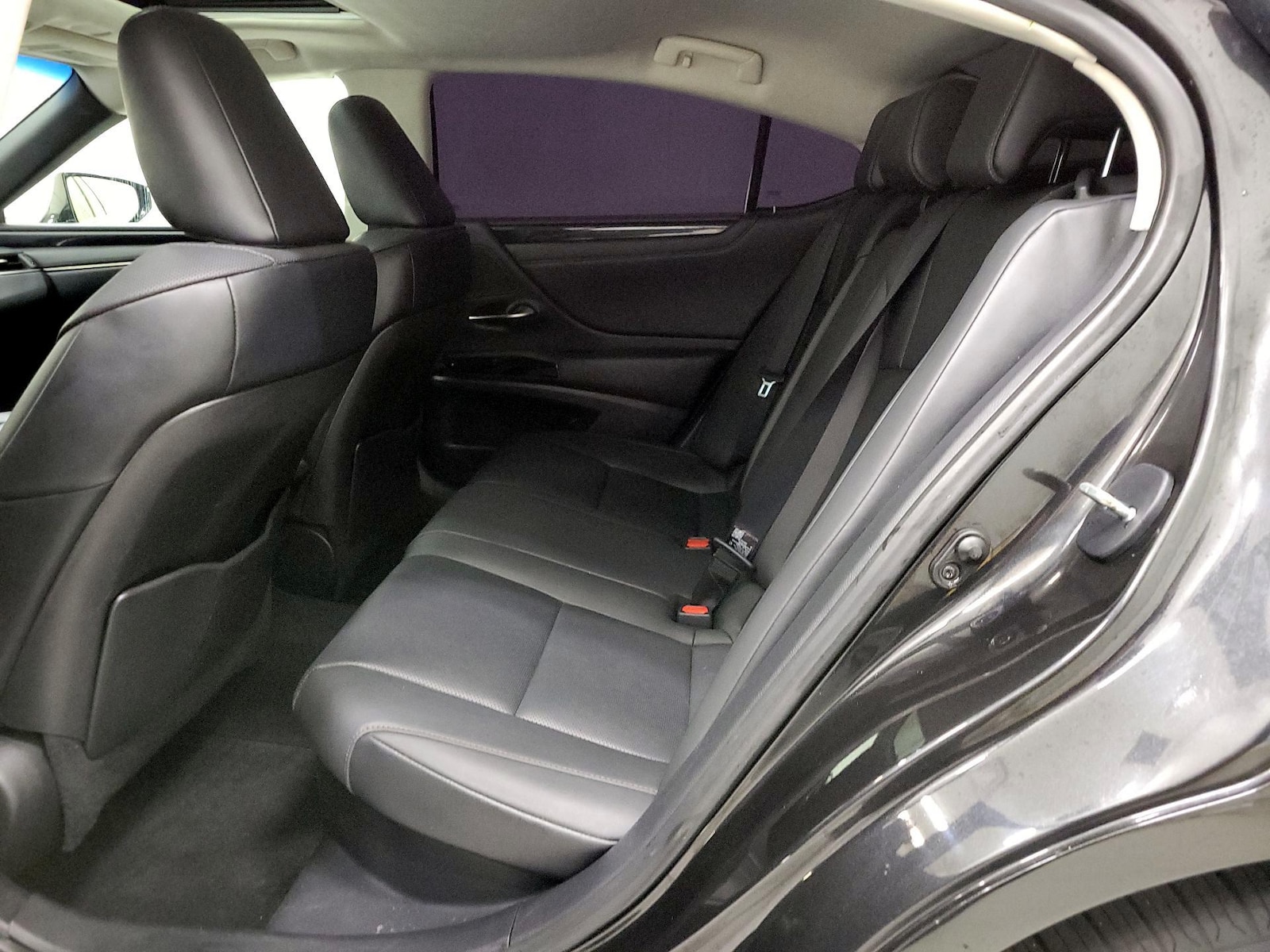 2022 Lexus ES Hybrid 300h - Photo 21