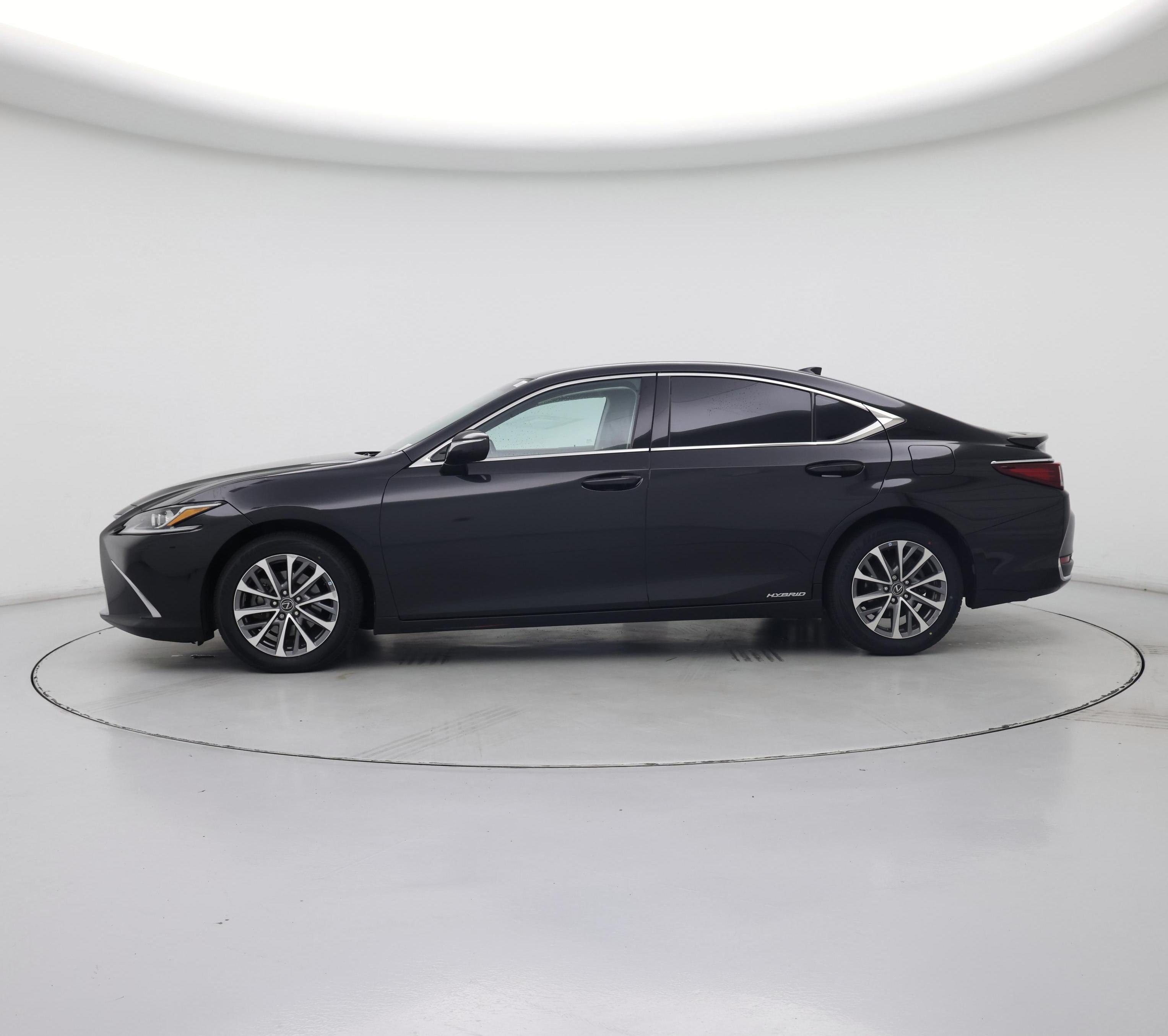 Thumbnail: 2022 Lexus ES - 3
