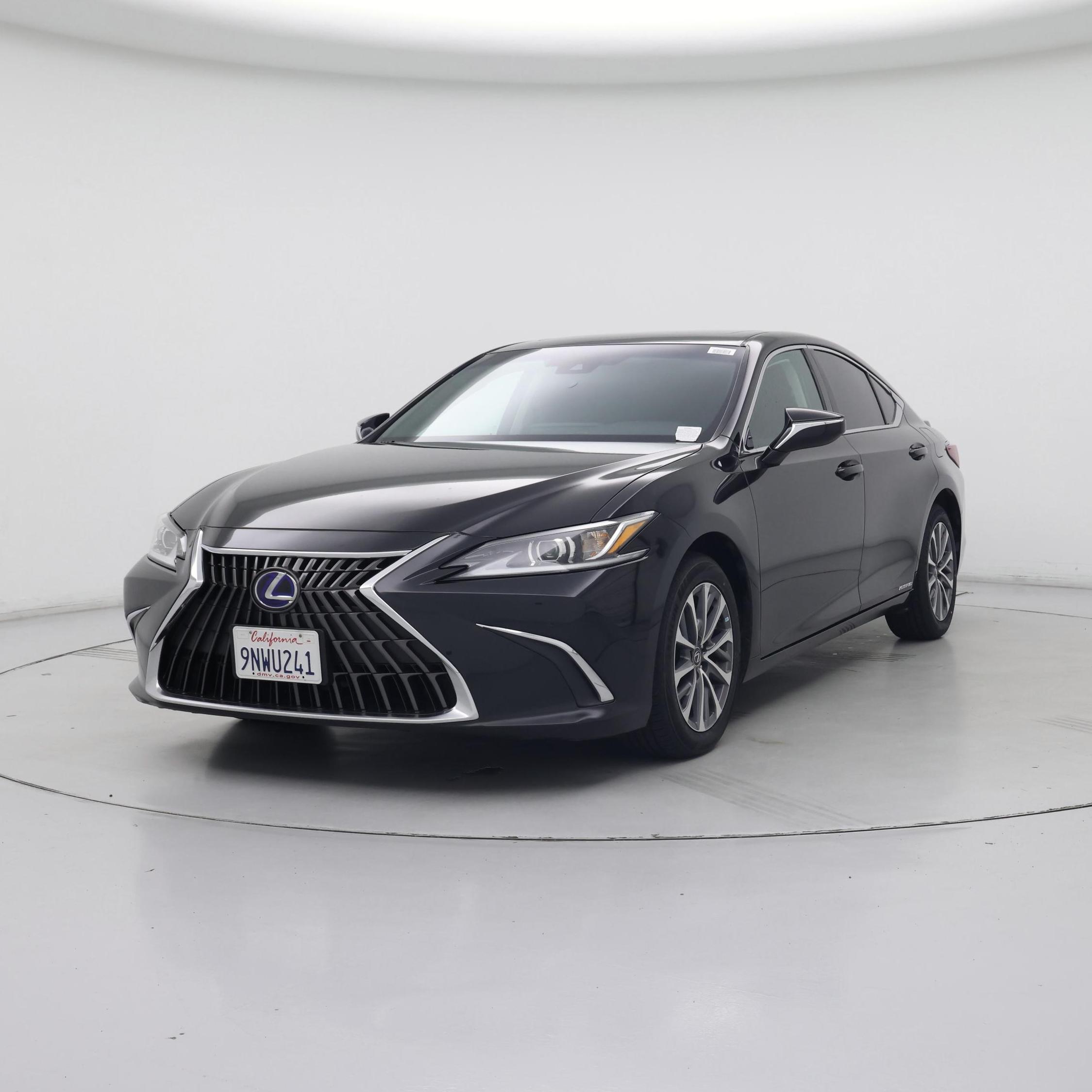 Thumbnail: 2022 Lexus ES - 4