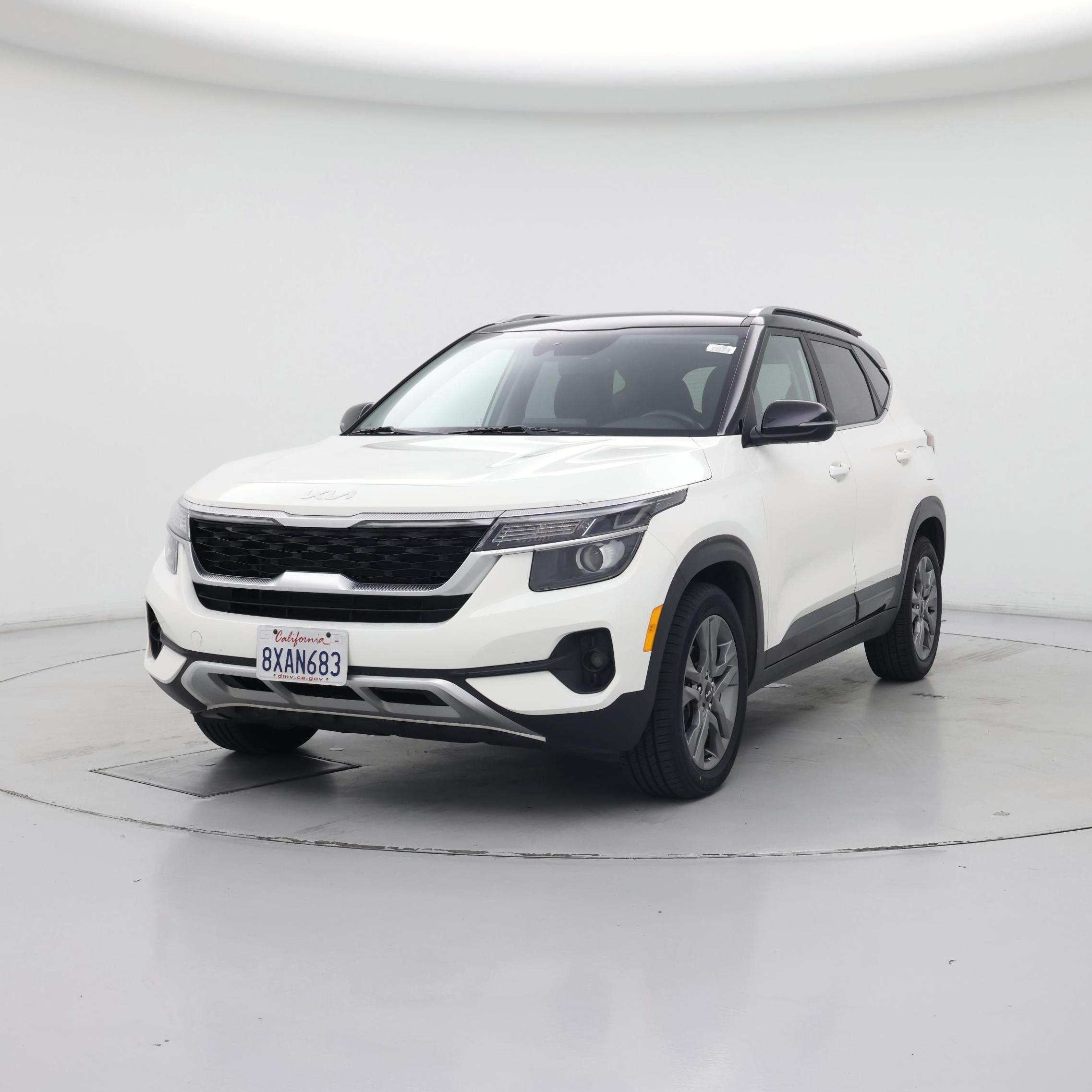 Thumbnail: 2022 Kia Seltos - 4