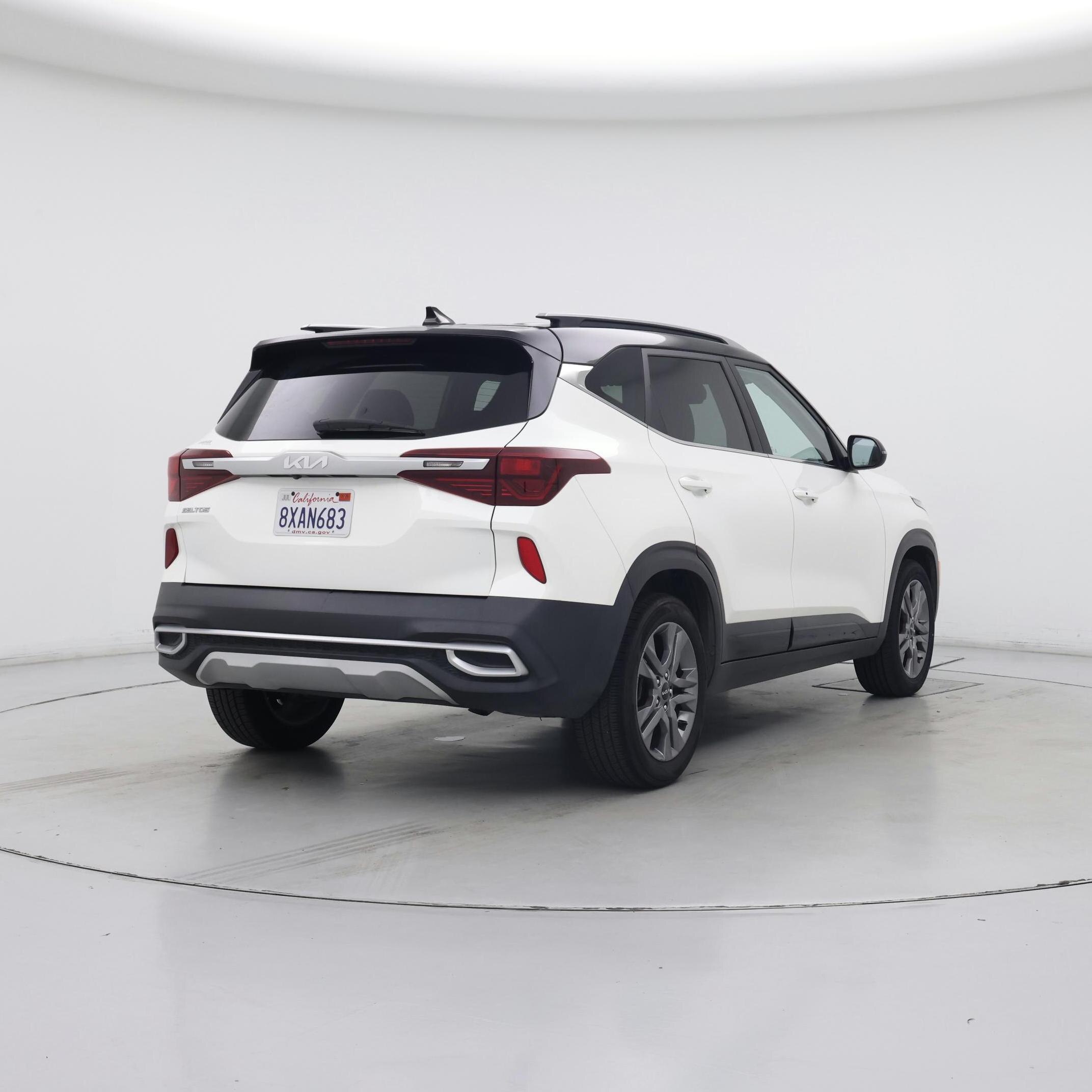 Thumbnail: 2022 Kia Seltos - 8