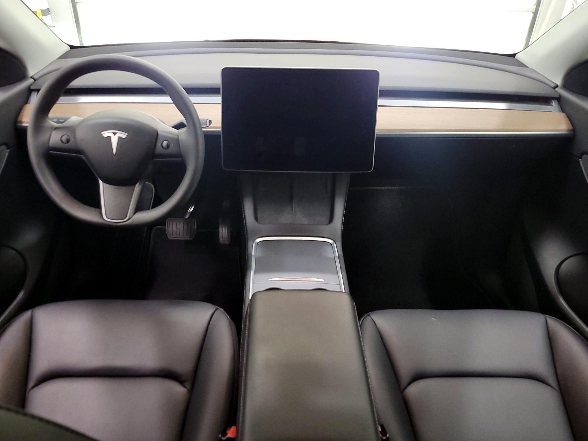 Thumbnail: 2022 Tesla Model Y - 9