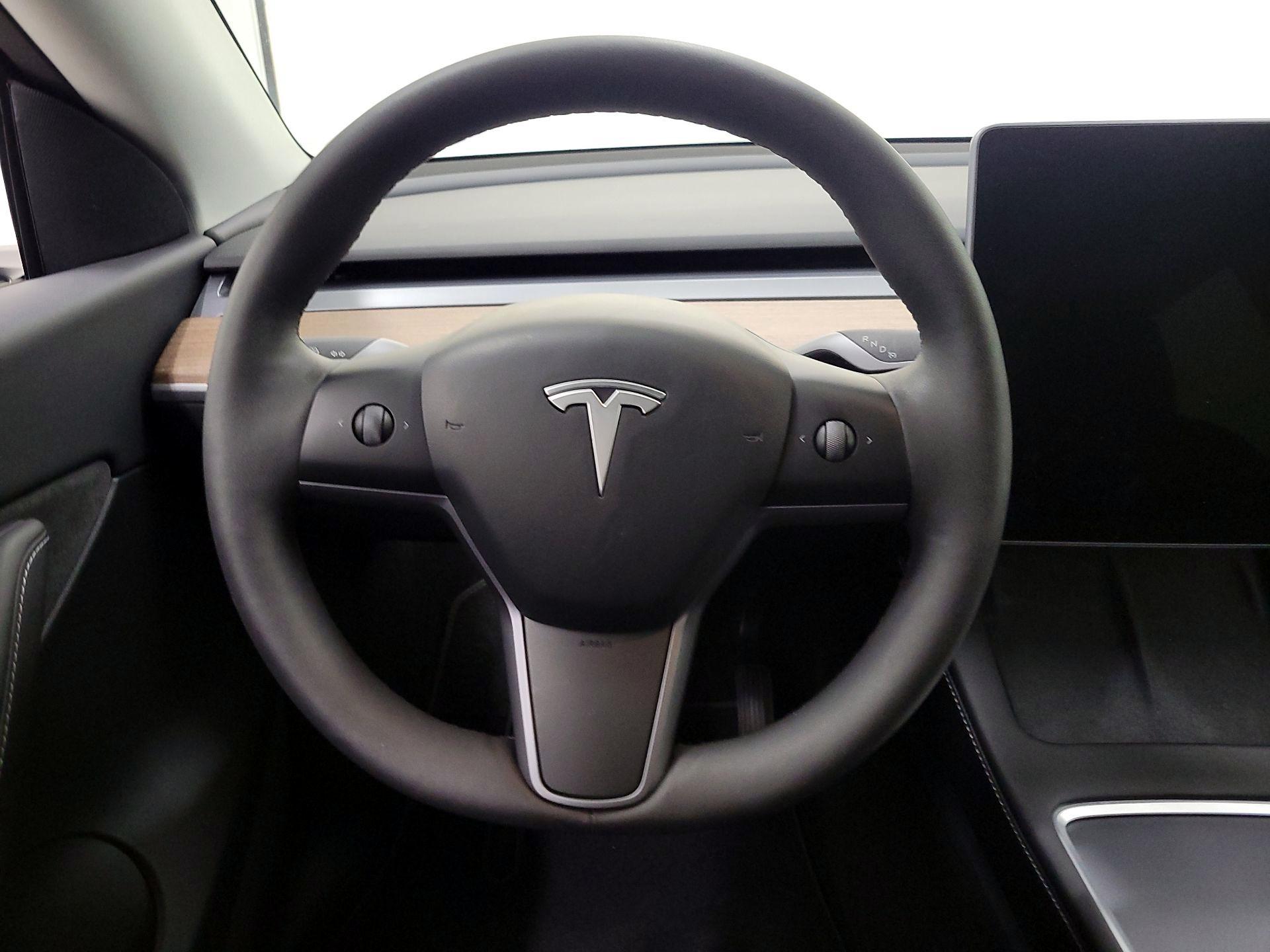 Thumbnail: 2022 Tesla Model Y - 10