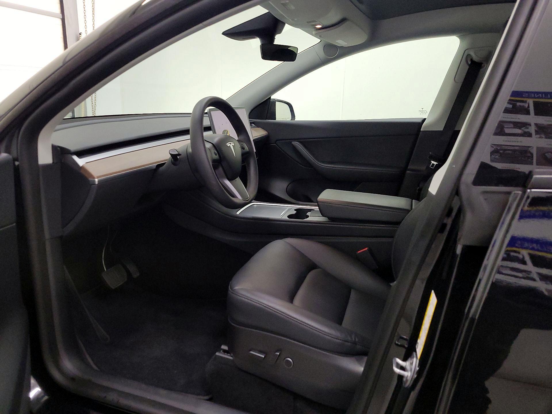 Thumbnail: 2022 Tesla Model Y - 11