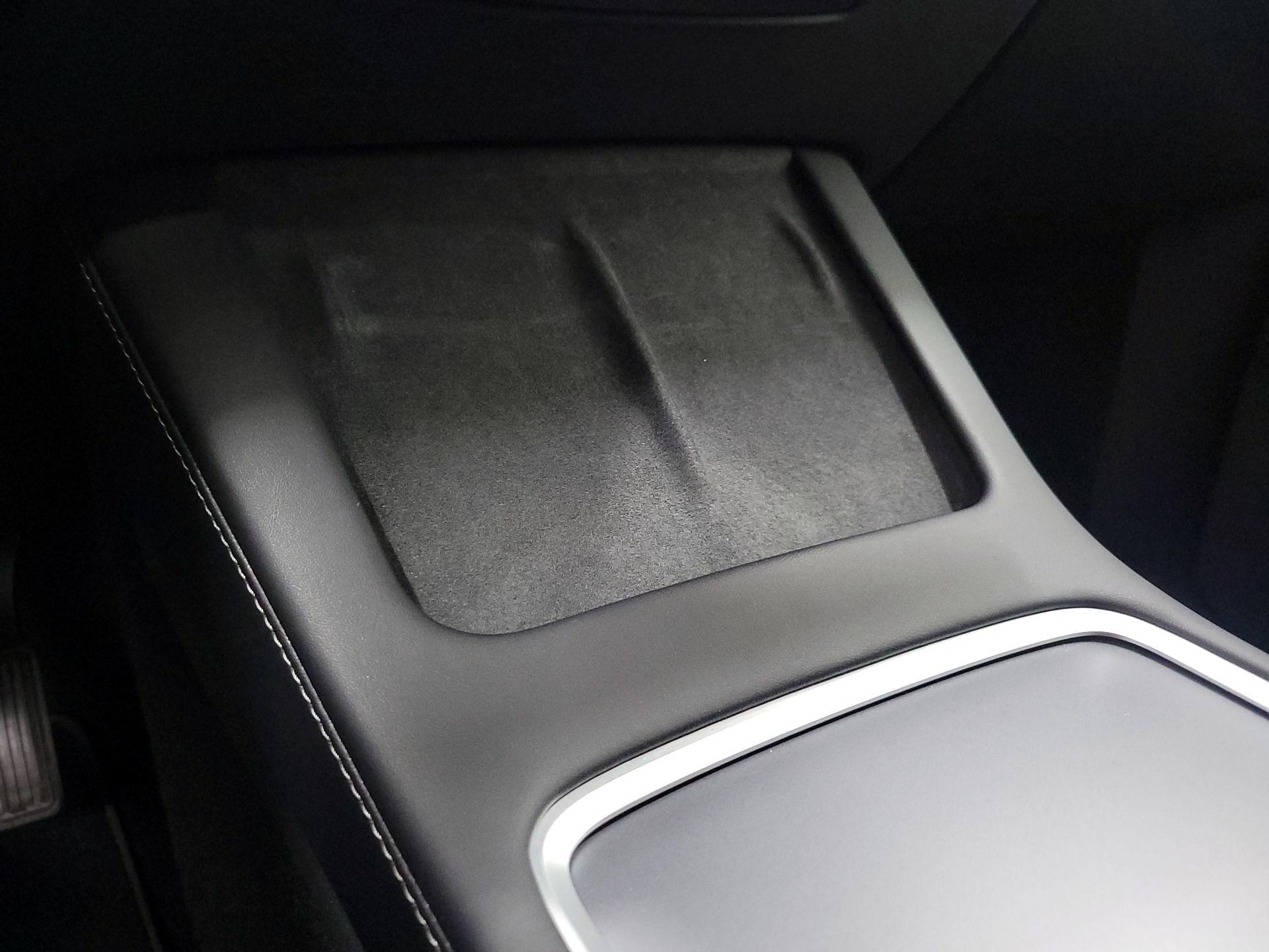 Thumbnail: 2022 Tesla Model Y - 18