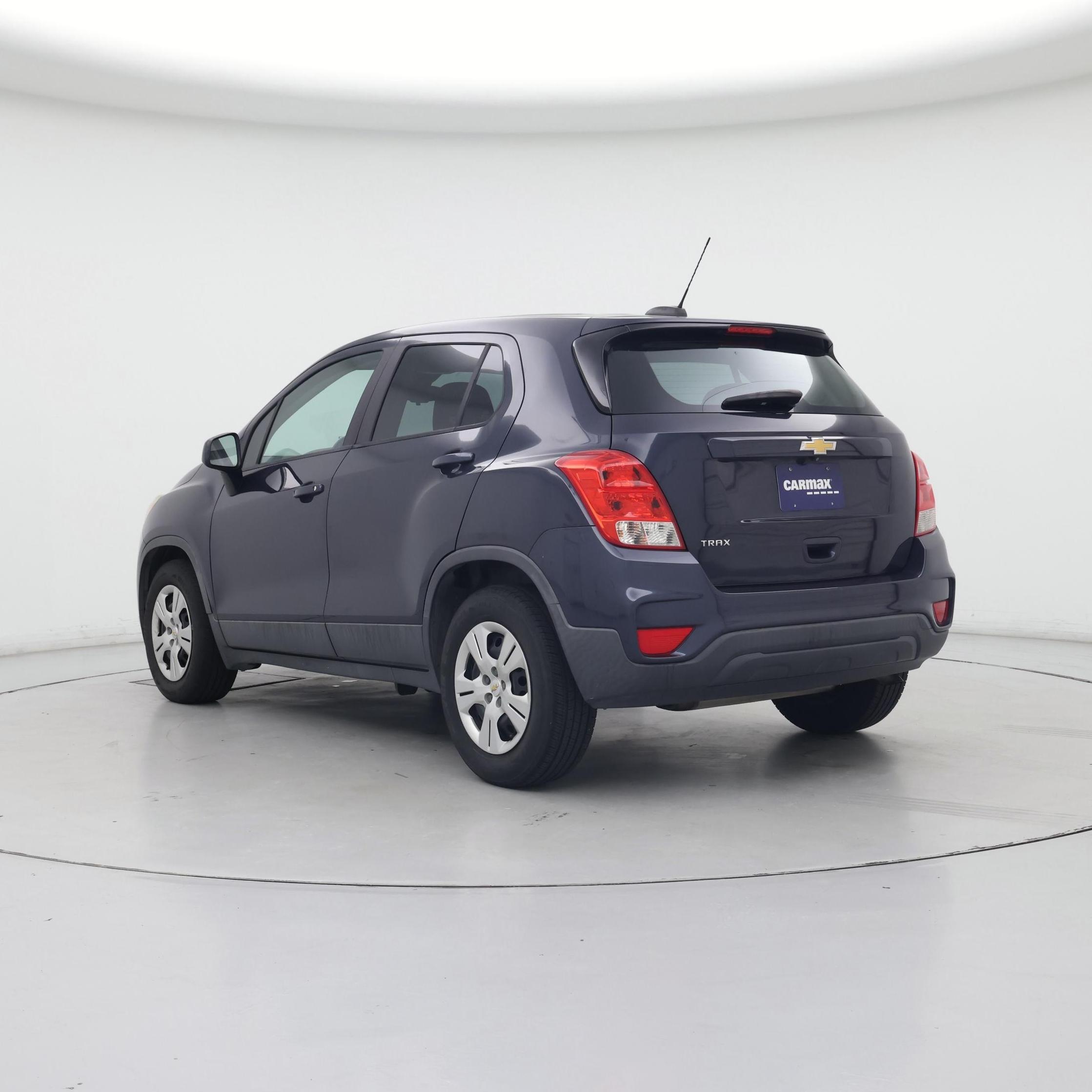 Thumbnail: 2018 Chevrolet Trax - 2