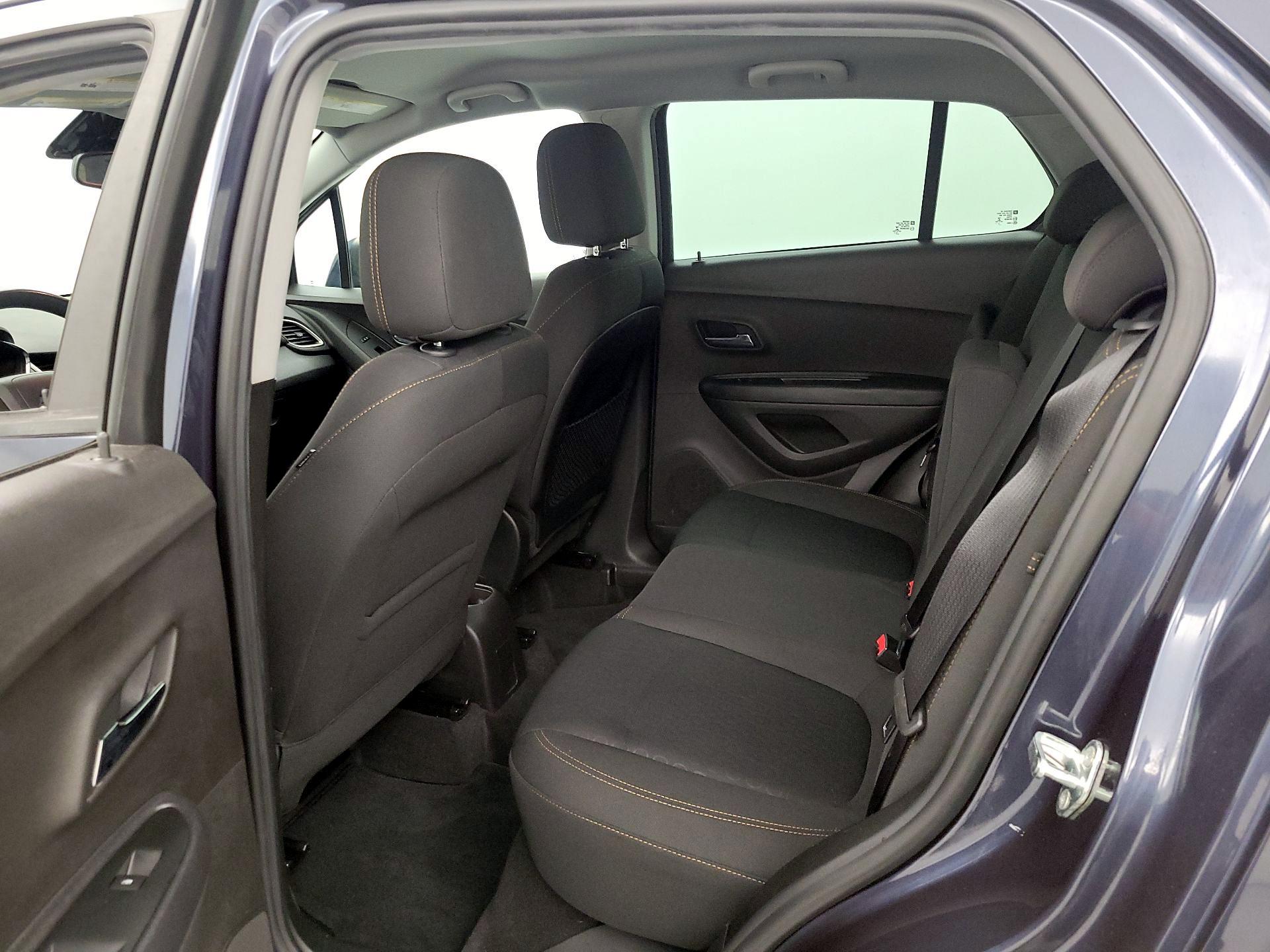 Thumbnail: 2018 Chevrolet Trax - 19