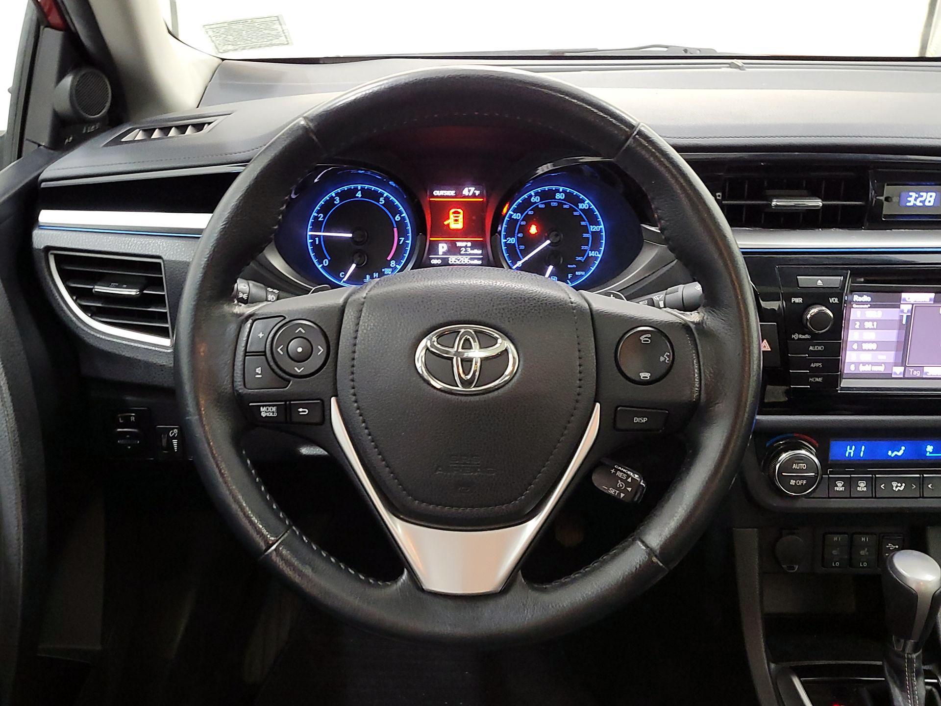 Thumbnail: 2014 Toyota Corolla - 10