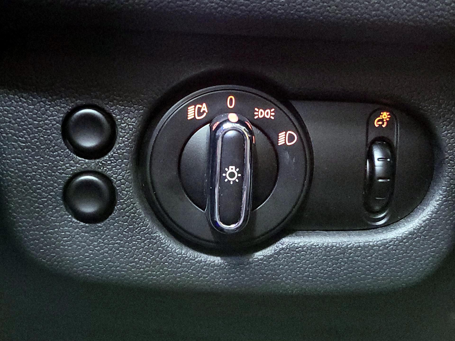 Thumbnail: 2017 MINI Cooper Clubman - 13