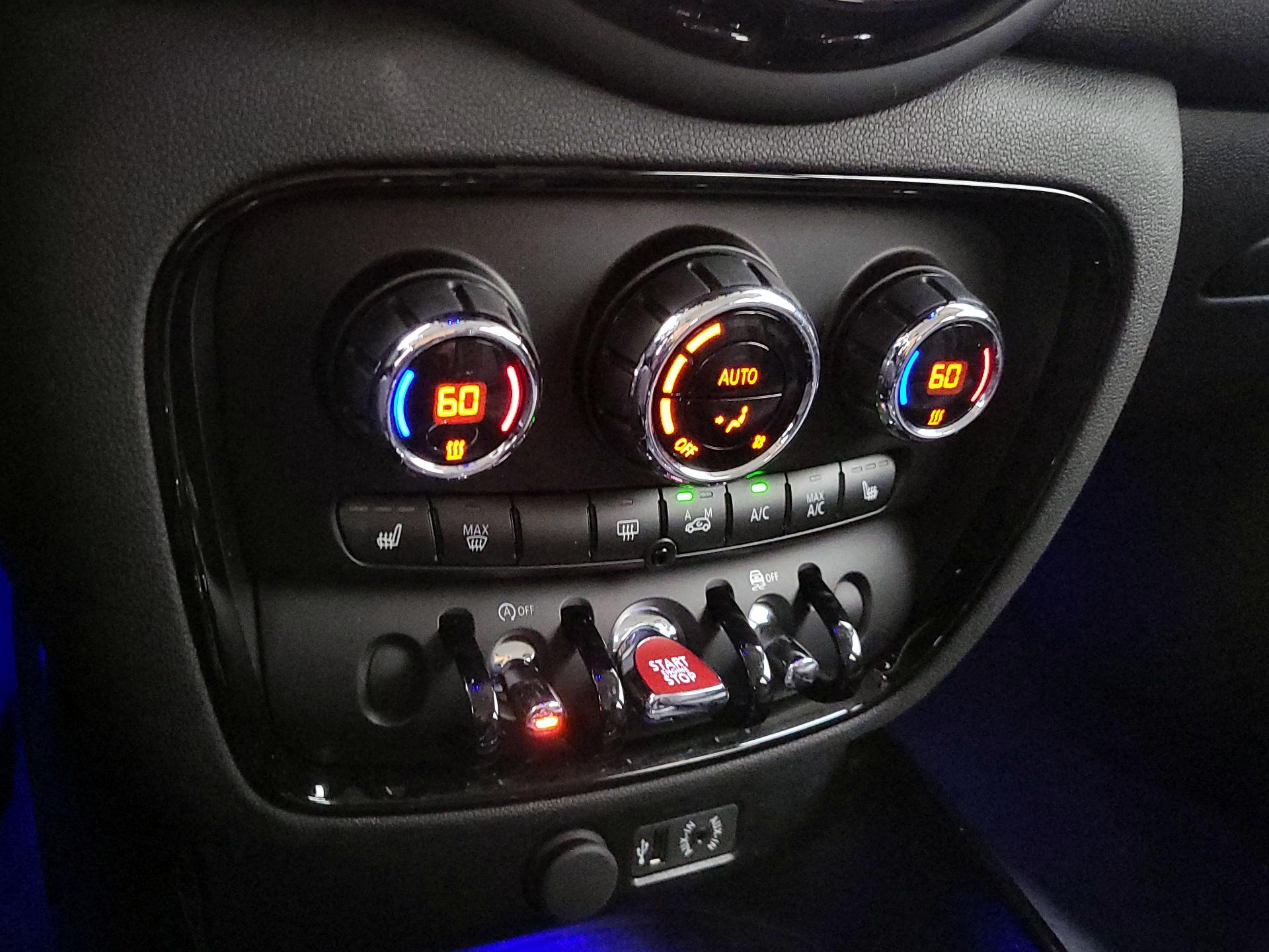 Thumbnail: 2017 MINI Cooper Clubman - 15