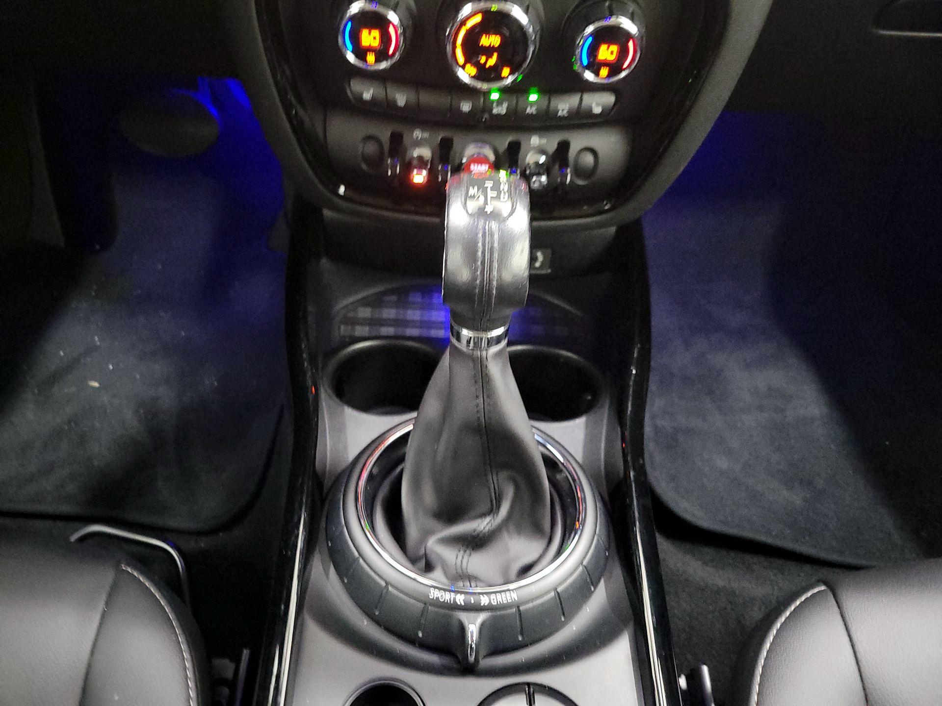 Thumbnail: 2017 MINI Cooper Clubman - 16