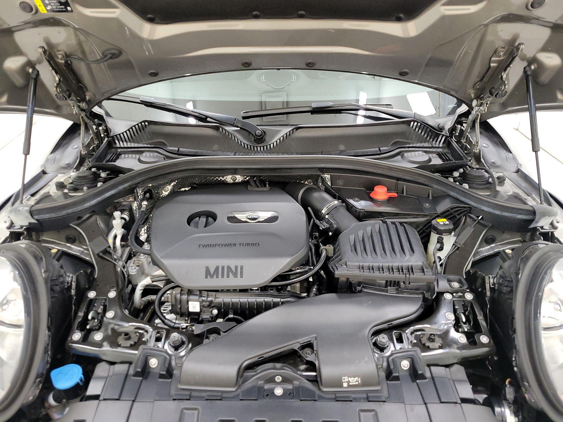 Thumbnail: 2017 MINI Cooper Clubman - 20