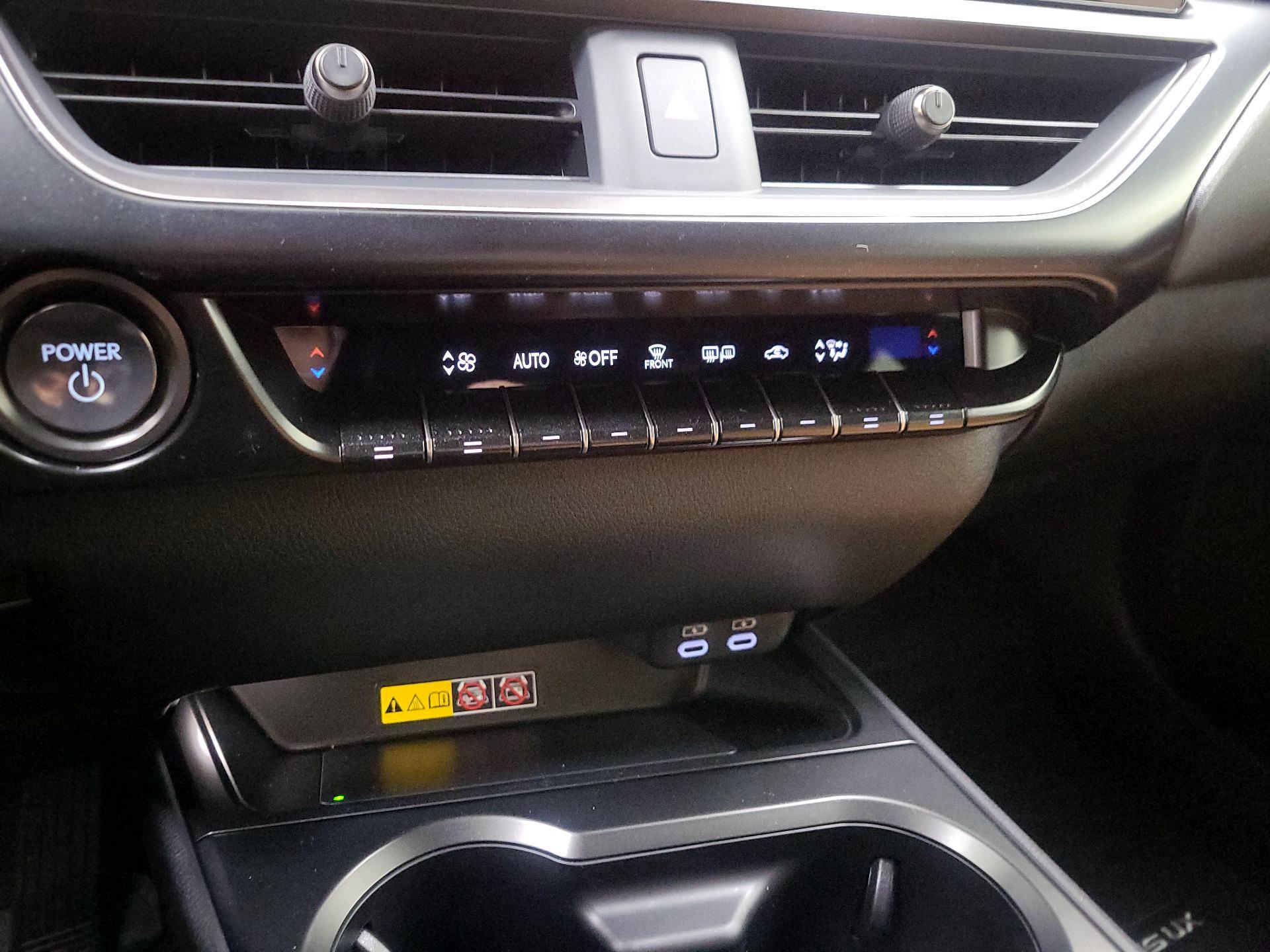 Thumbnail: 2025 Lexus UX - 17