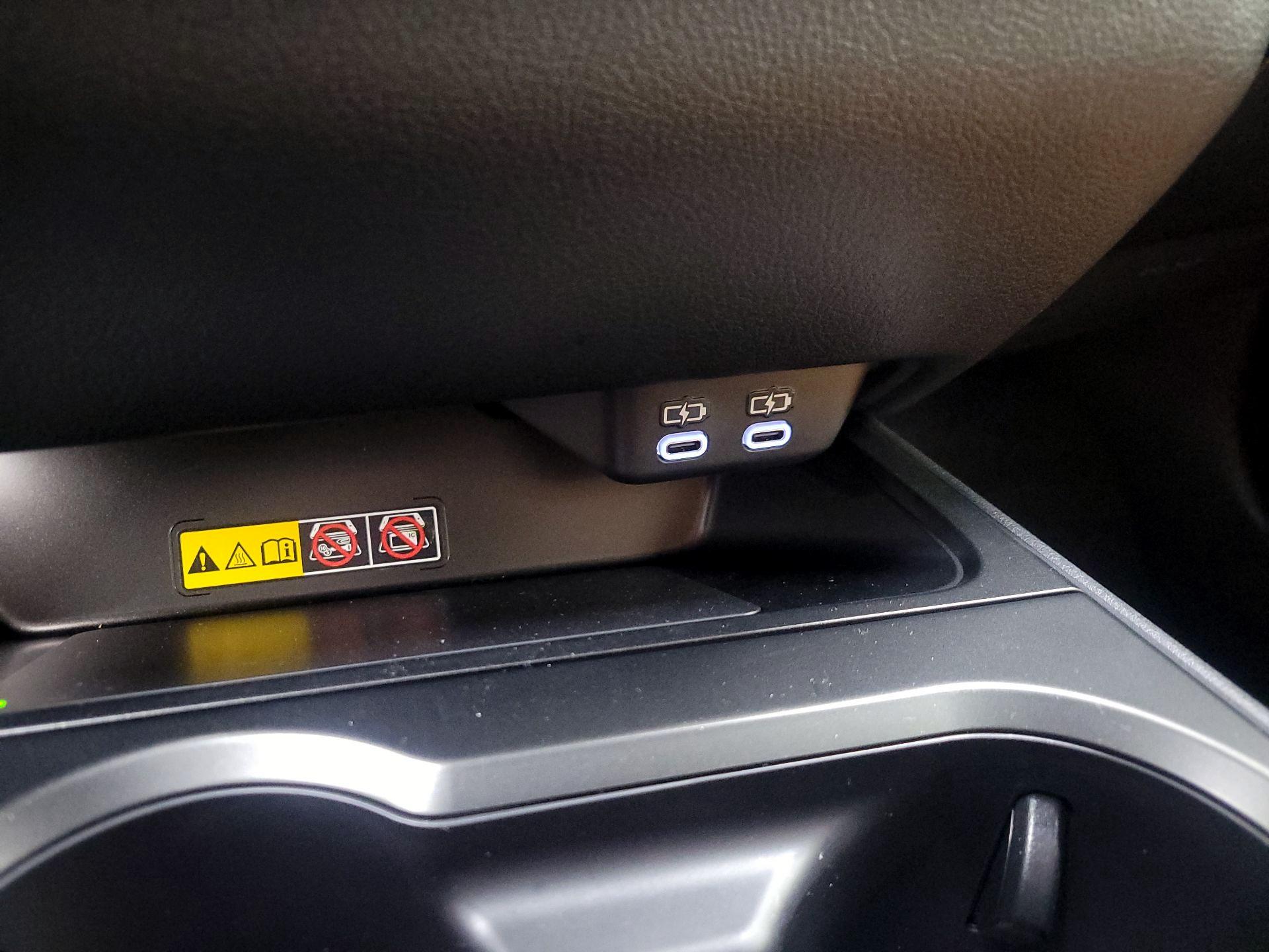 Thumbnail: 2025 Lexus UX - 19