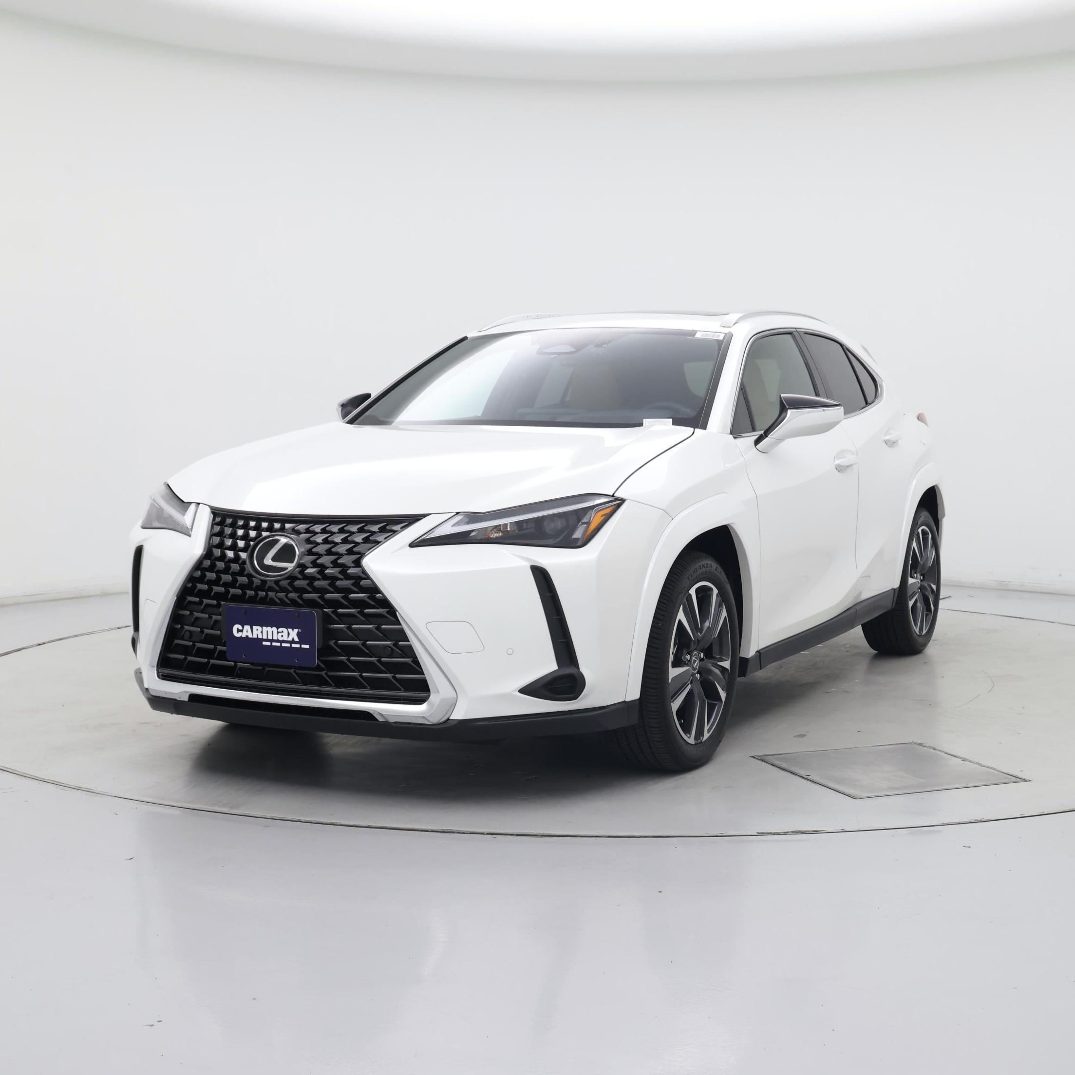 Thumbnail: 2025 Lexus UX - 4
