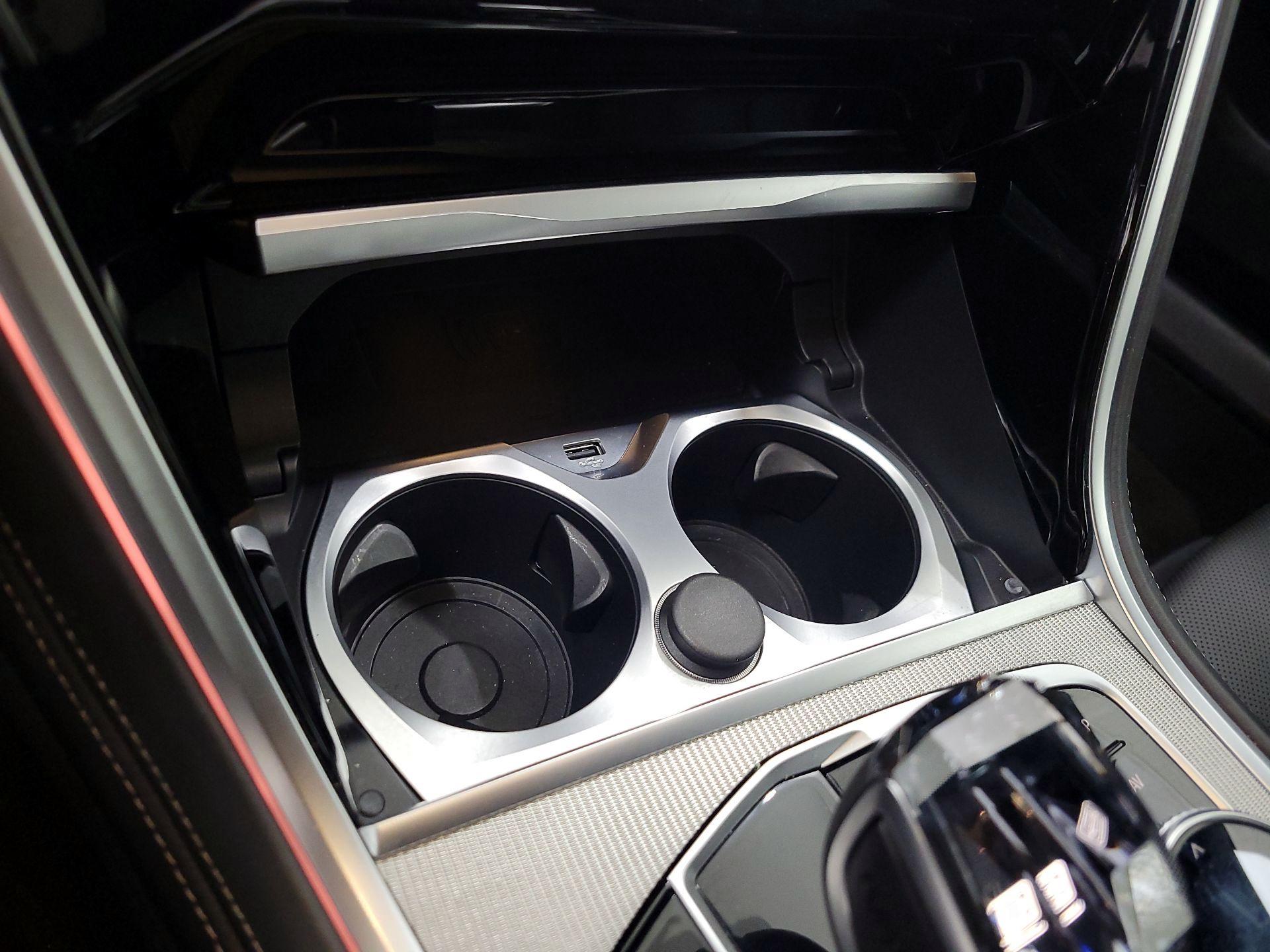 Thumbnail: 2019 BMW 8 Series - 19