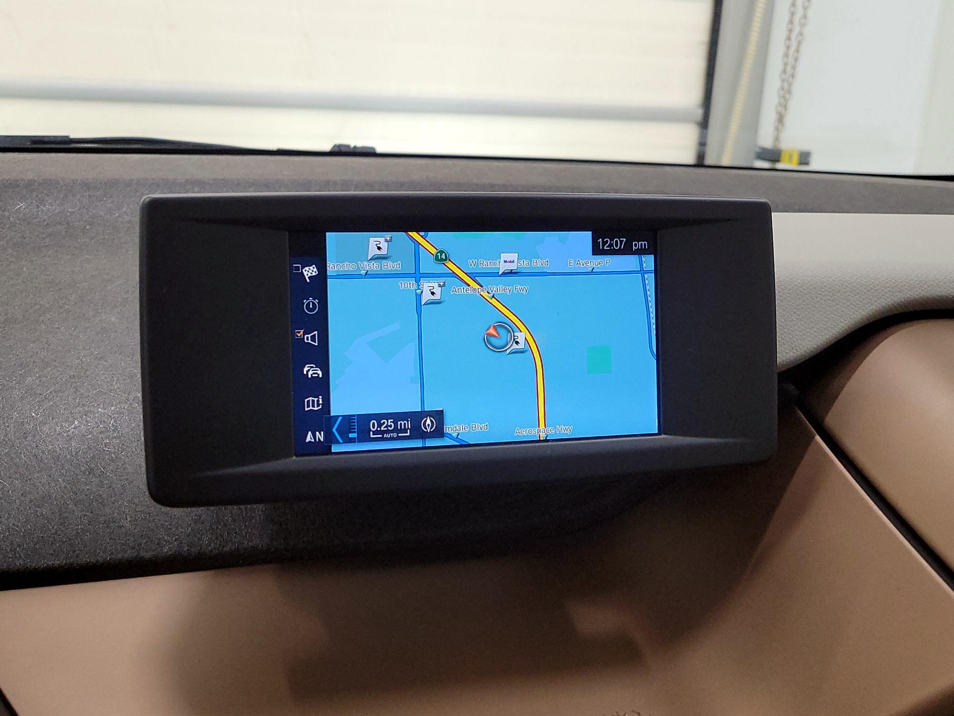 Thumbnail: 2019 BMW i3 - 14