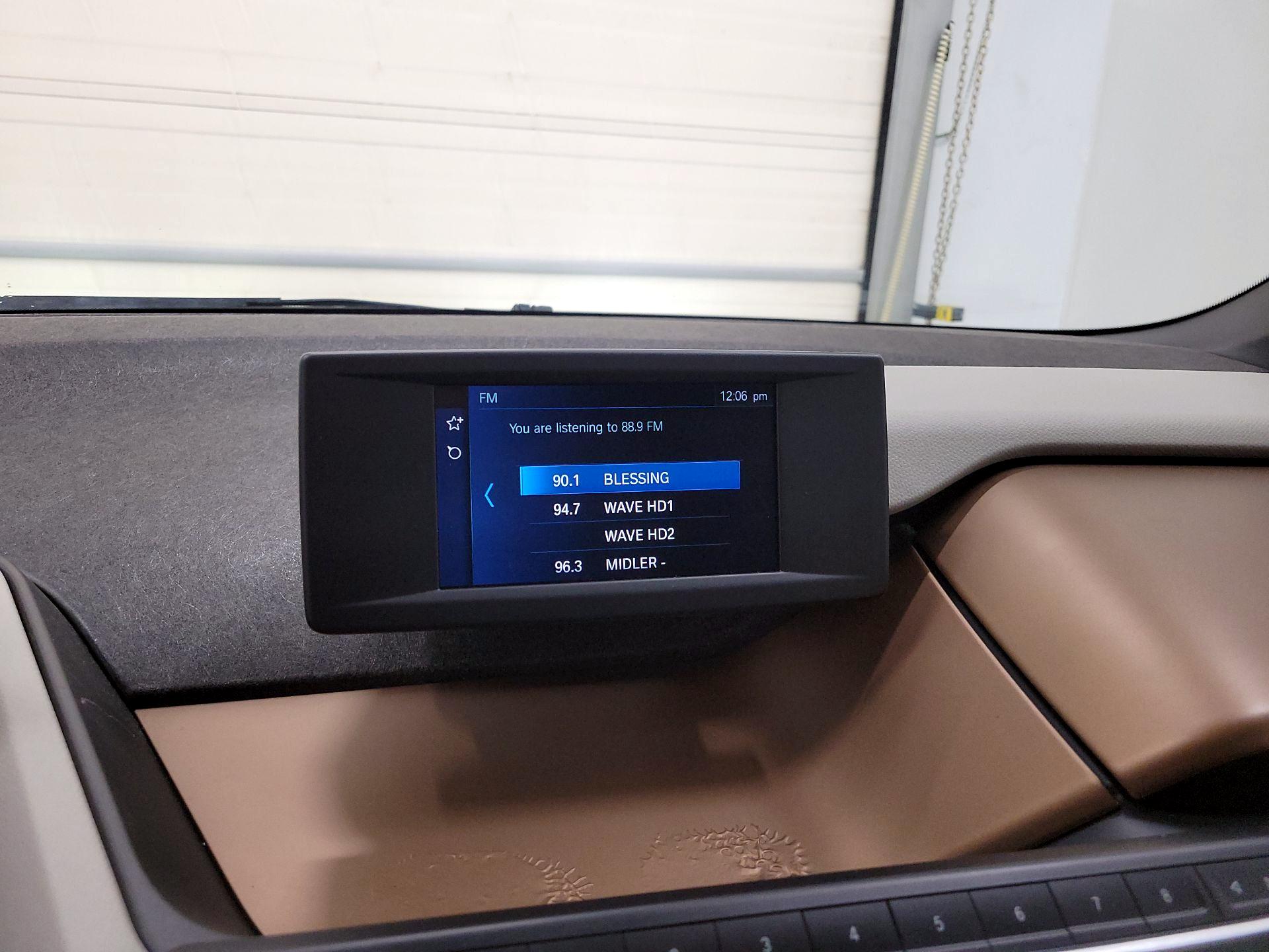 Thumbnail: 2019 BMW i3 - 16