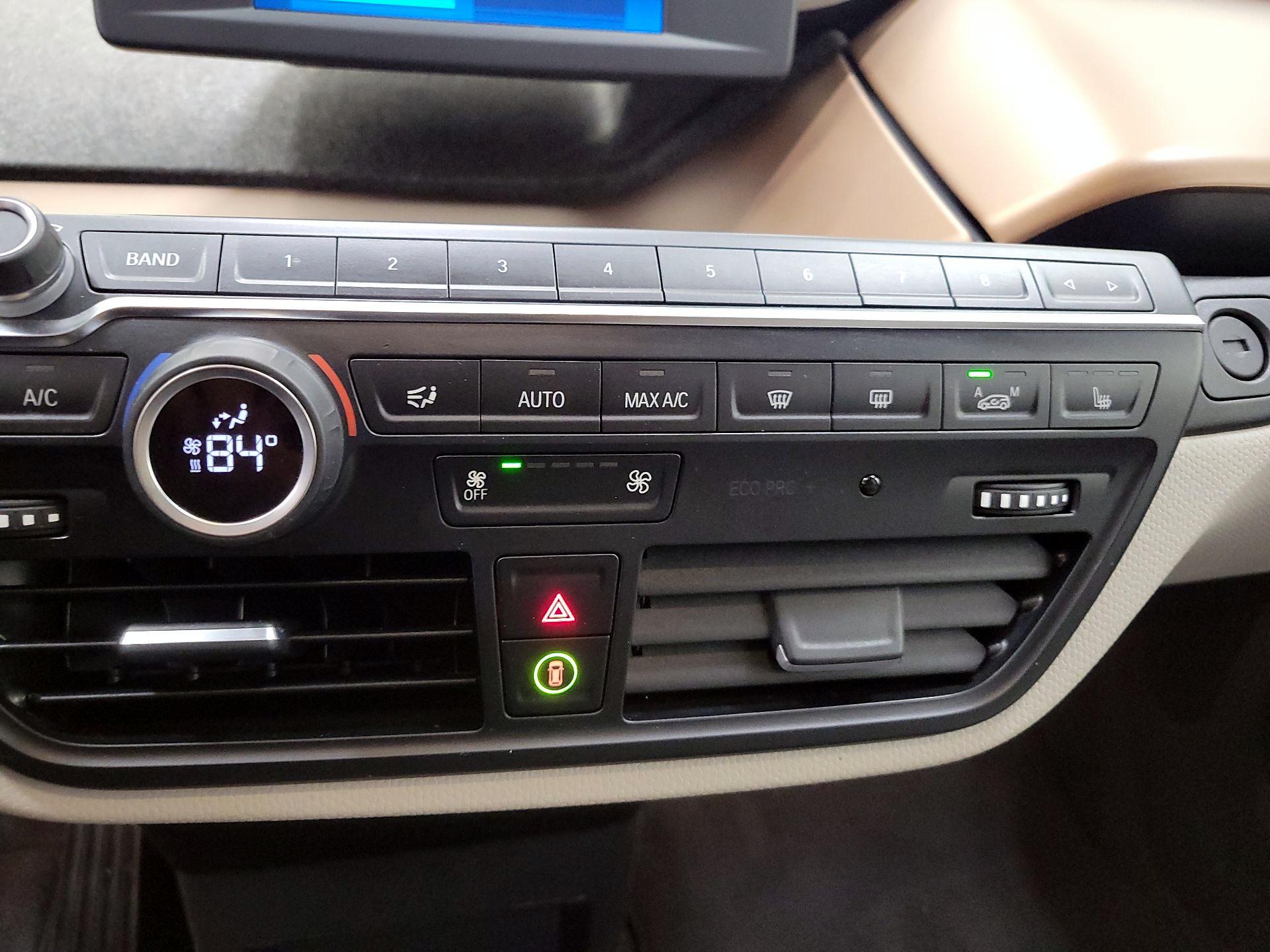 Thumbnail: 2019 BMW i3 - 17