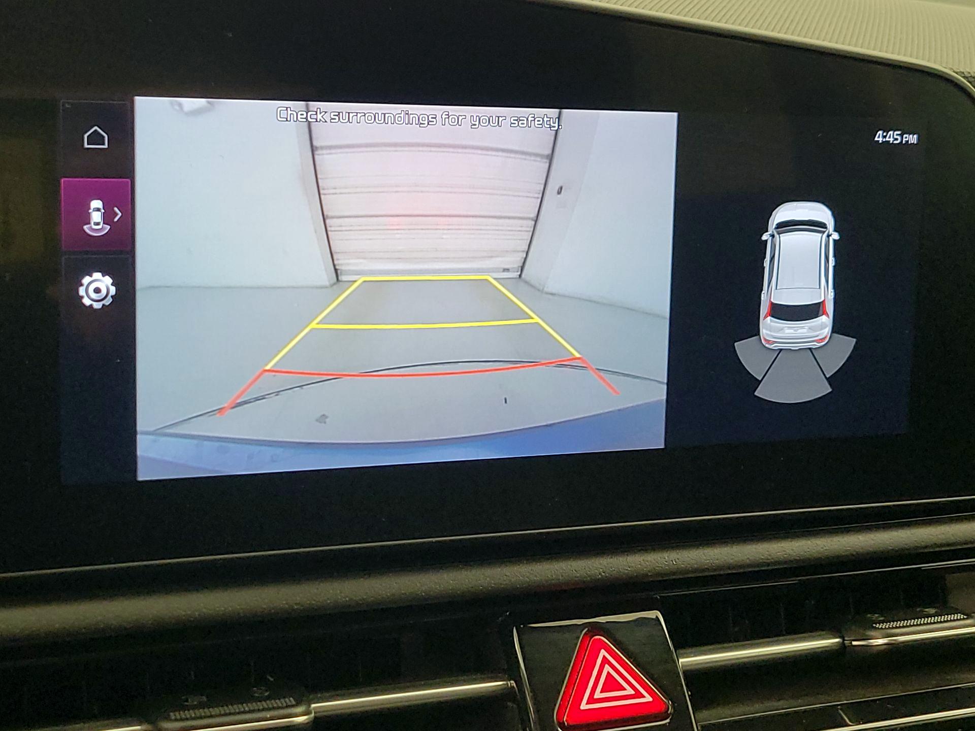 Thumbnail: 2023 Kia Niro - 15