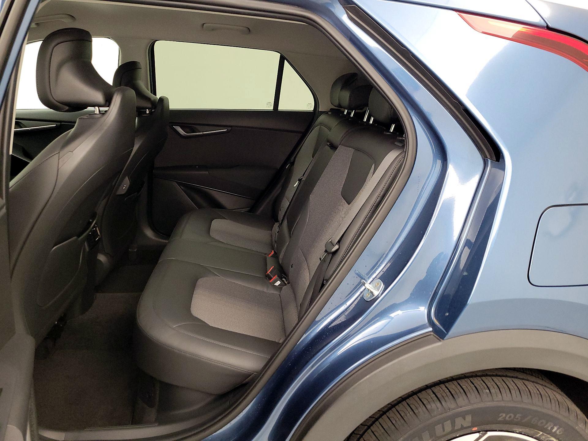 Thumbnail: 2023 Kia Niro - 20