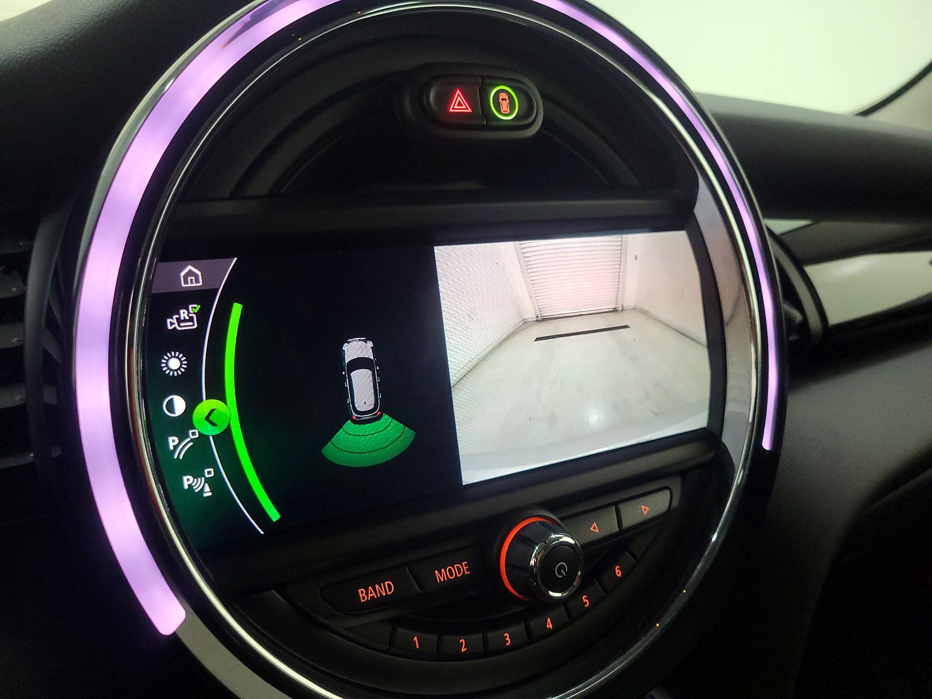 Thumbnail: 2021 MINI Cooper Hardtop - 15