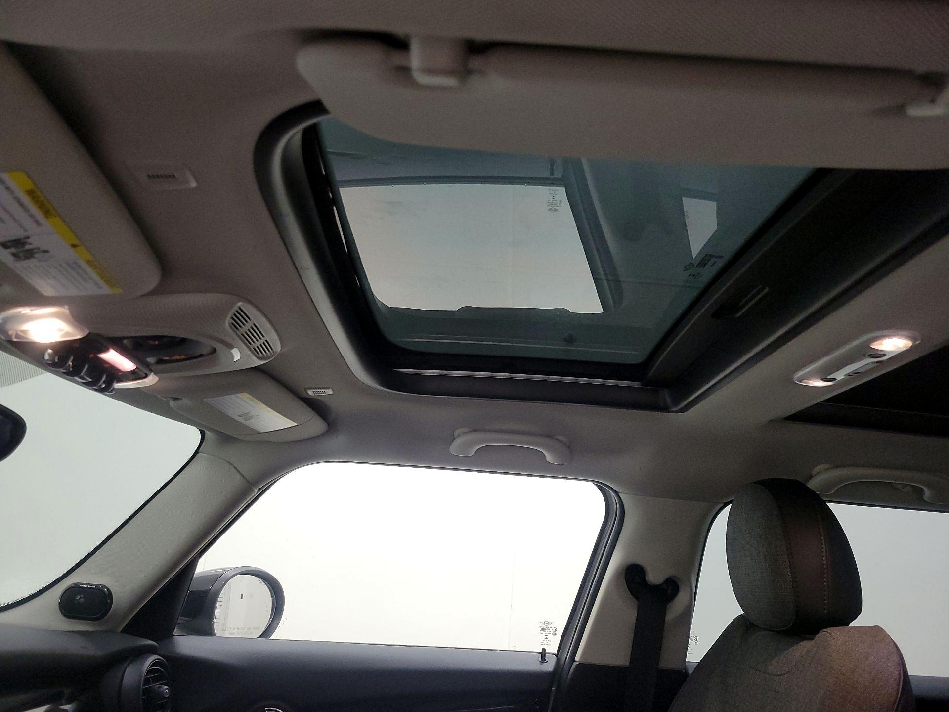 Thumbnail: 2021 MINI Cooper Hardtop - 20