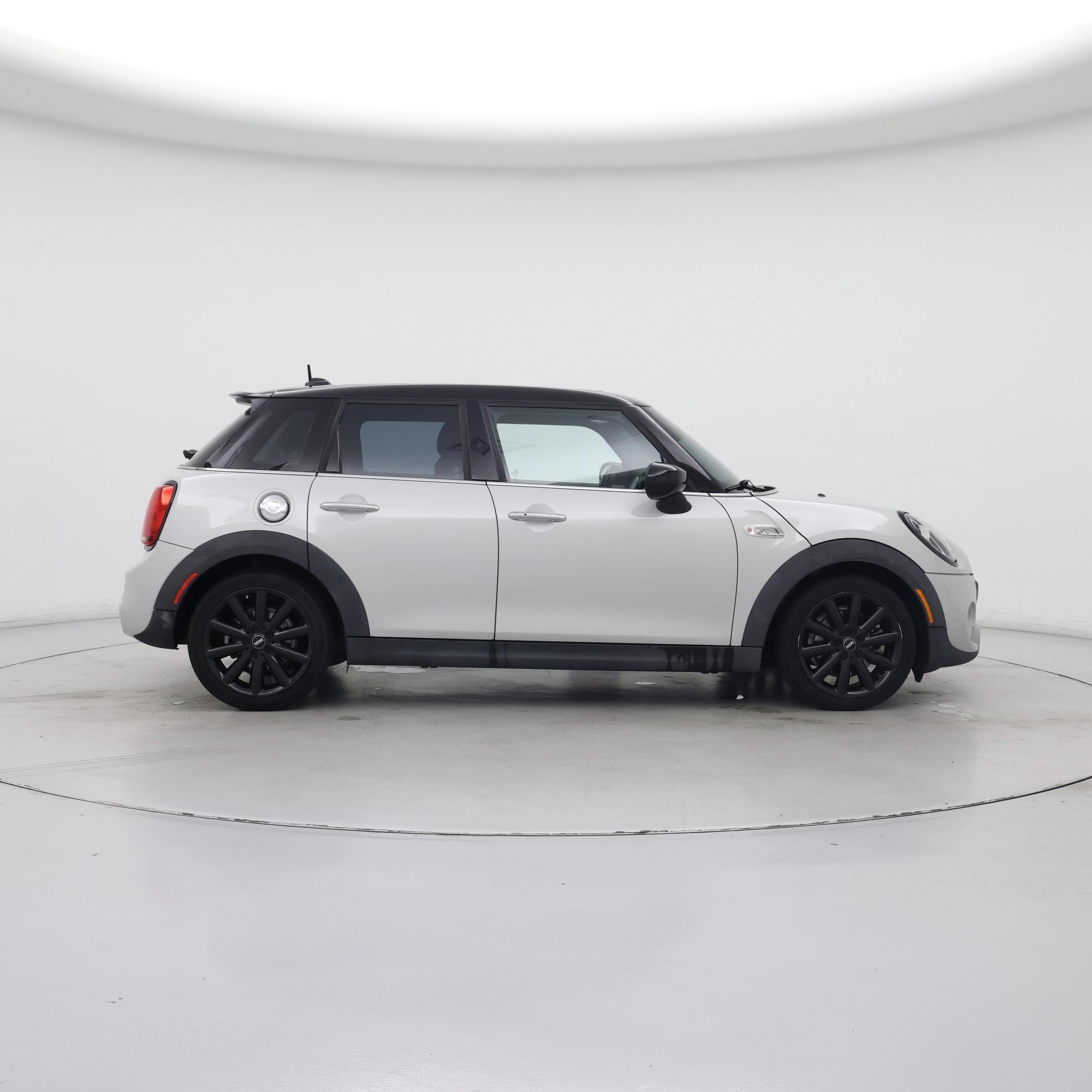 Thumbnail: 2021 MINI Cooper Hardtop - 7