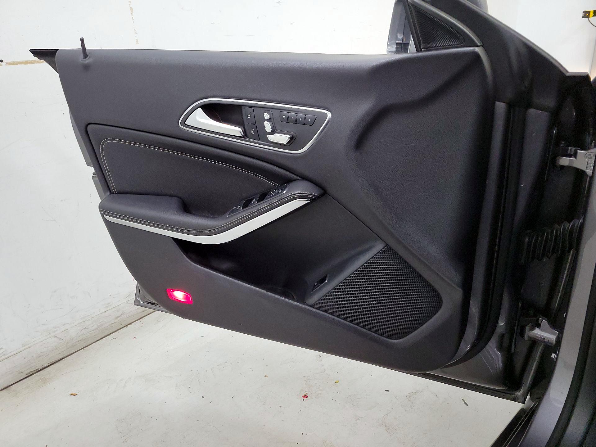 Thumbnail: 2018 Mercedes-Benz CLA - 12