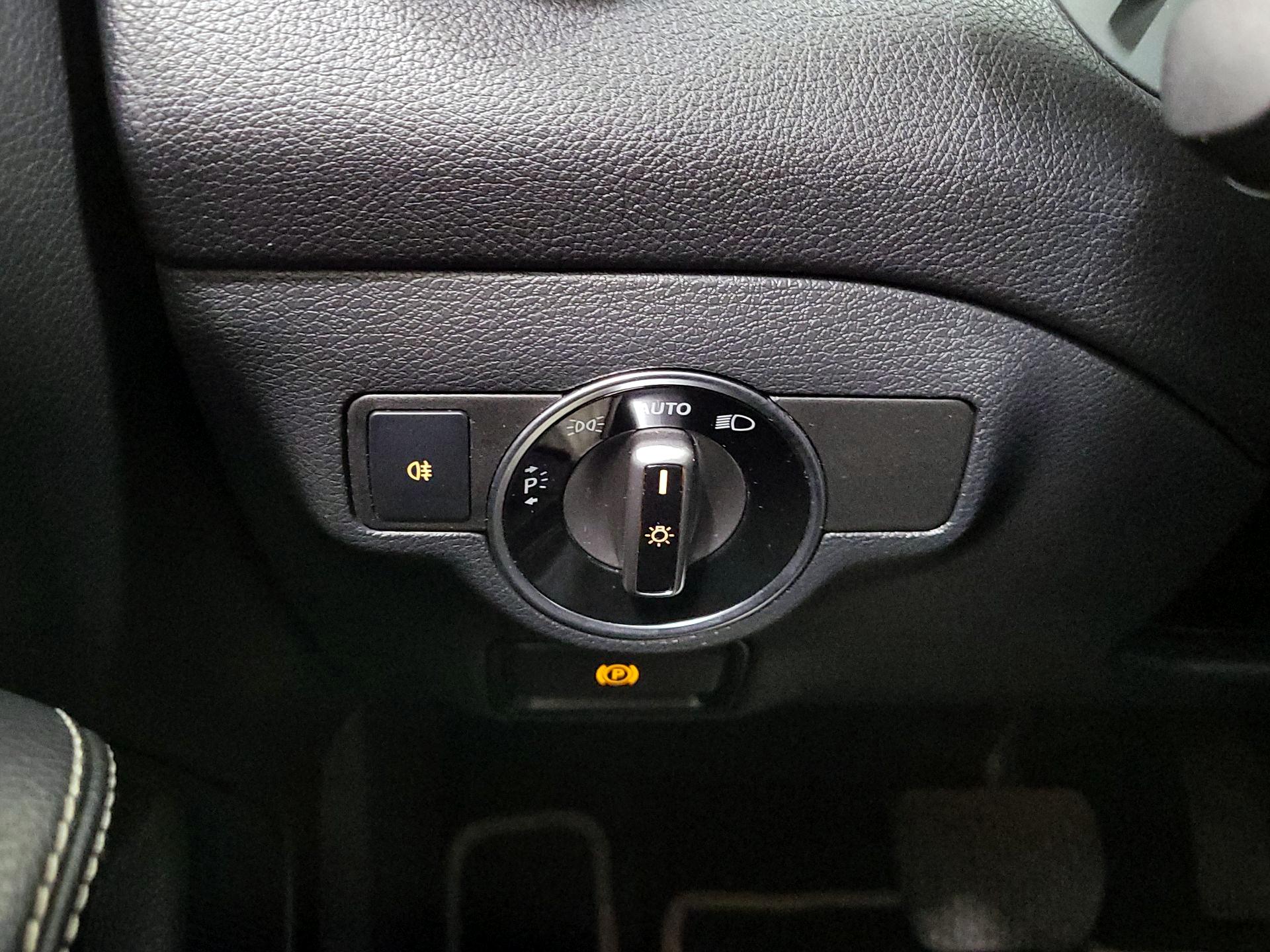 Thumbnail: 2018 Mercedes-Benz CLA - 13