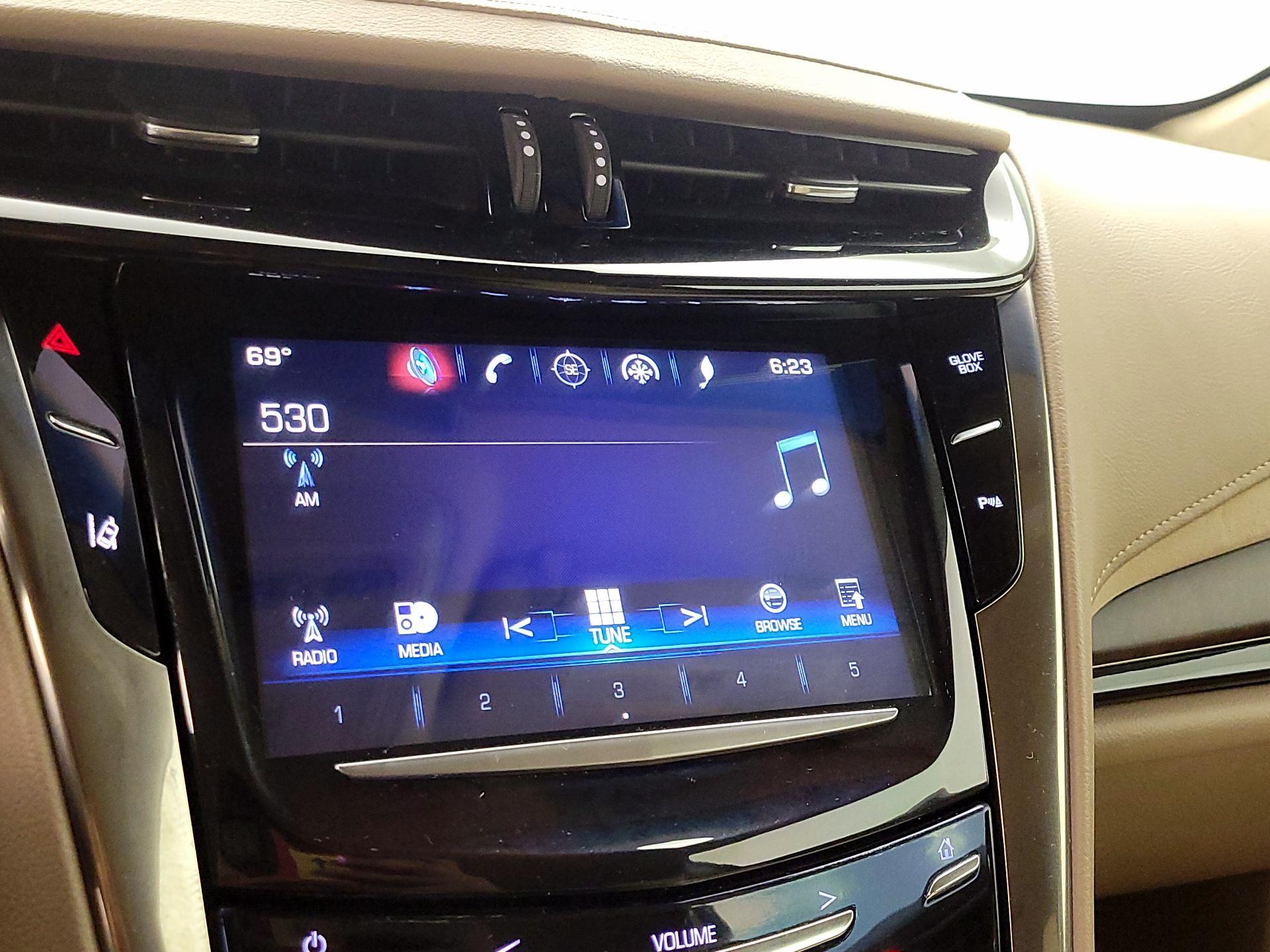 Thumbnail: 2016 Cadillac ELR - 16