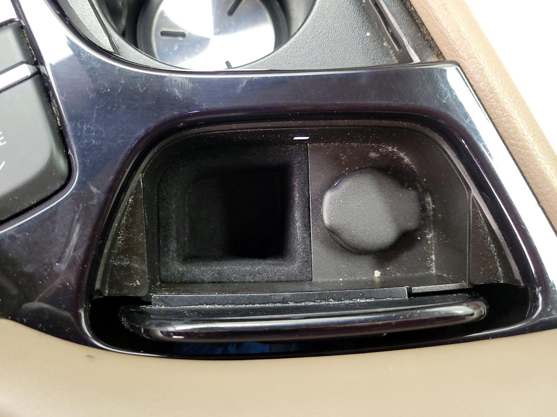 Thumbnail: 2016 Cadillac ELR - 19