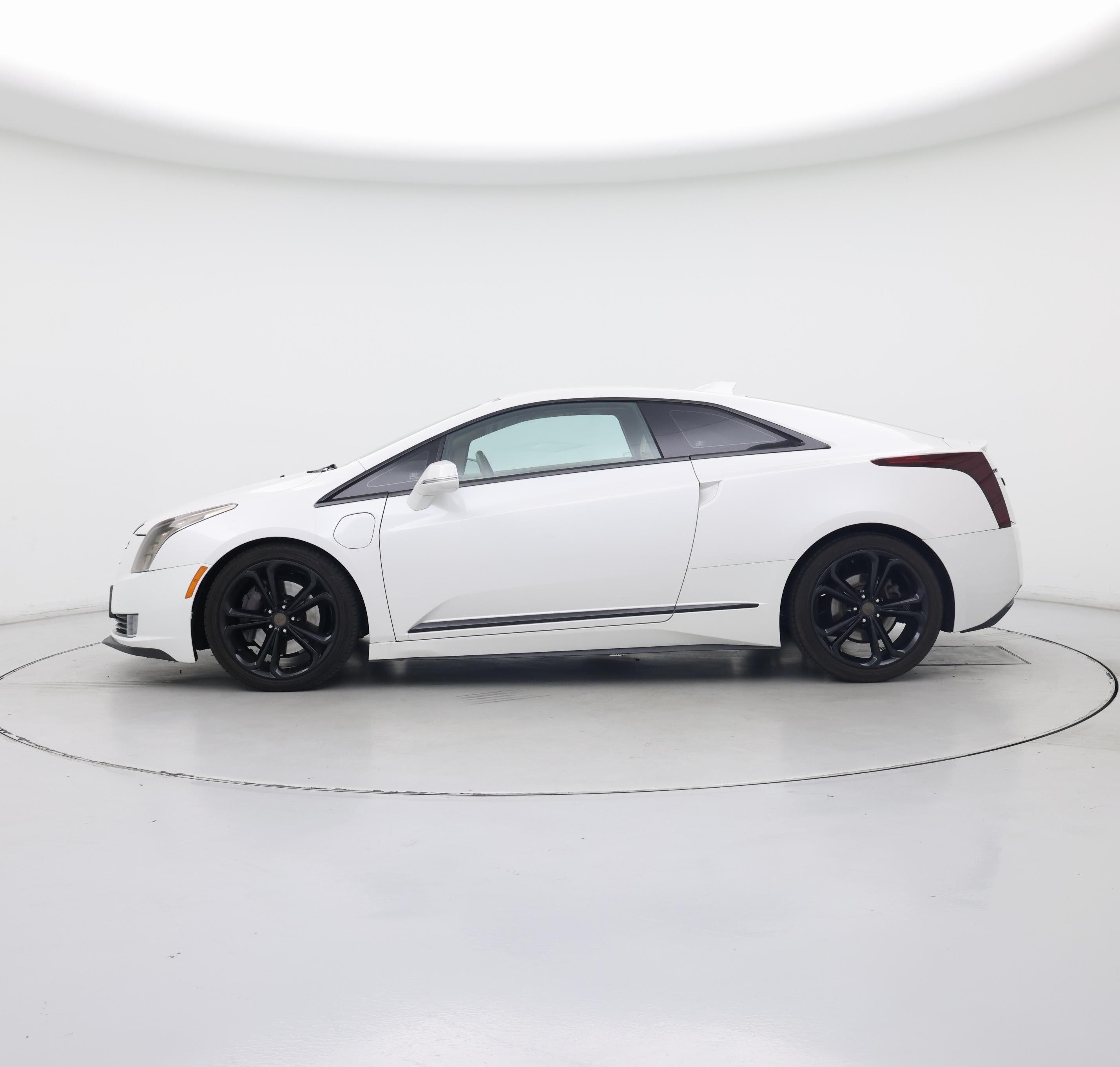 Thumbnail: 2016 Cadillac ELR - 3