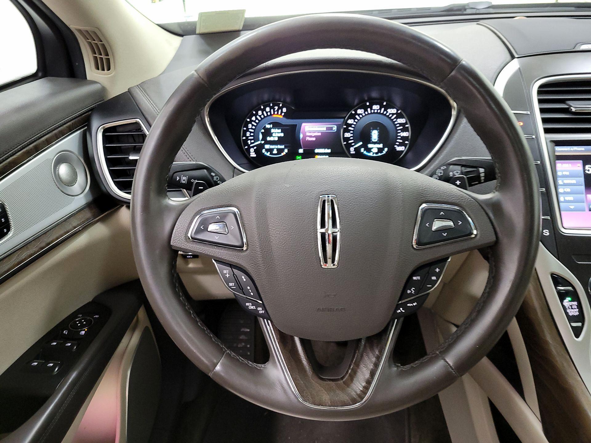 Thumbnail: 2016 Lincoln MKX - 10