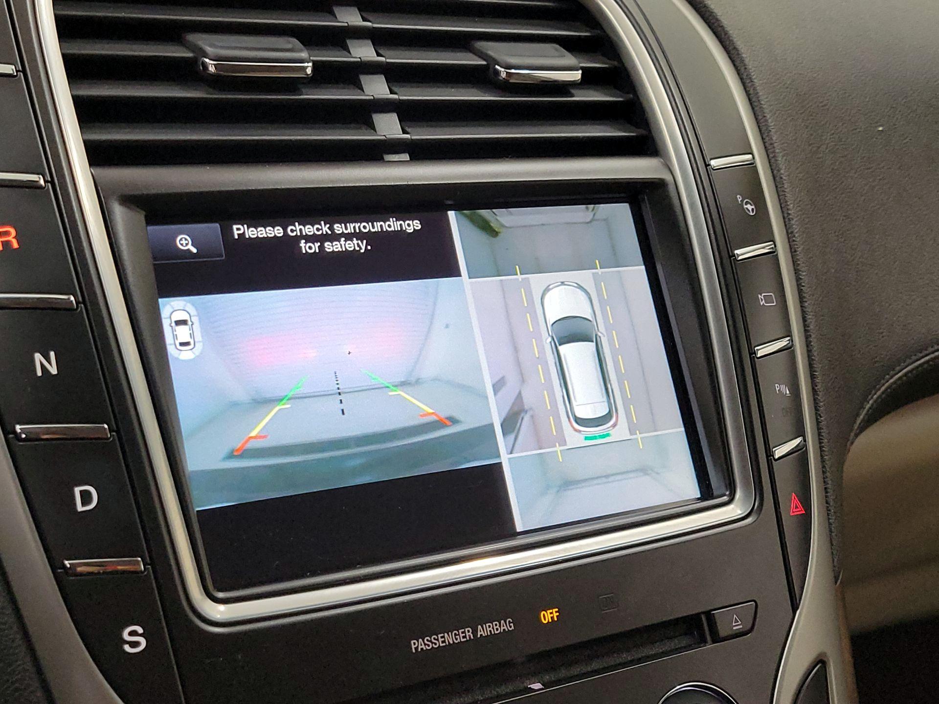 Thumbnail: 2016 Lincoln MKX - 14