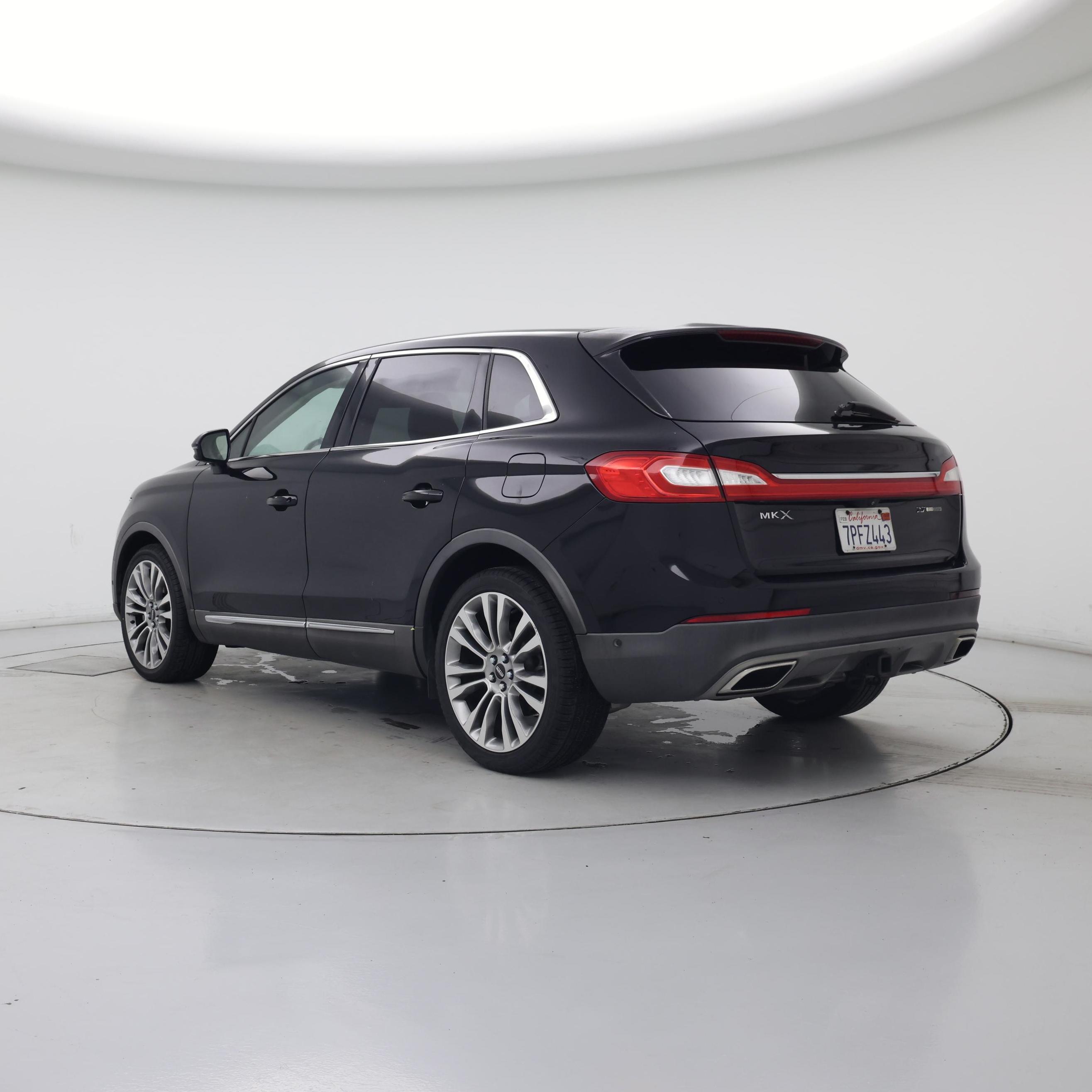 Thumbnail: 2016 Lincoln MKX - 2