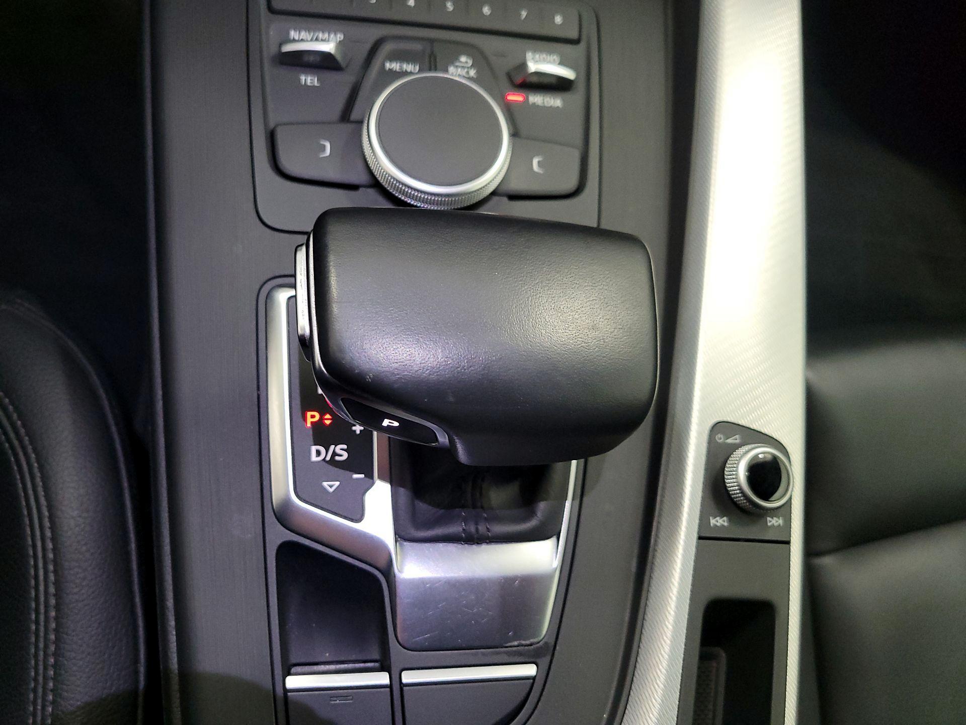 Thumbnail: 2018 Audi A4 - 17