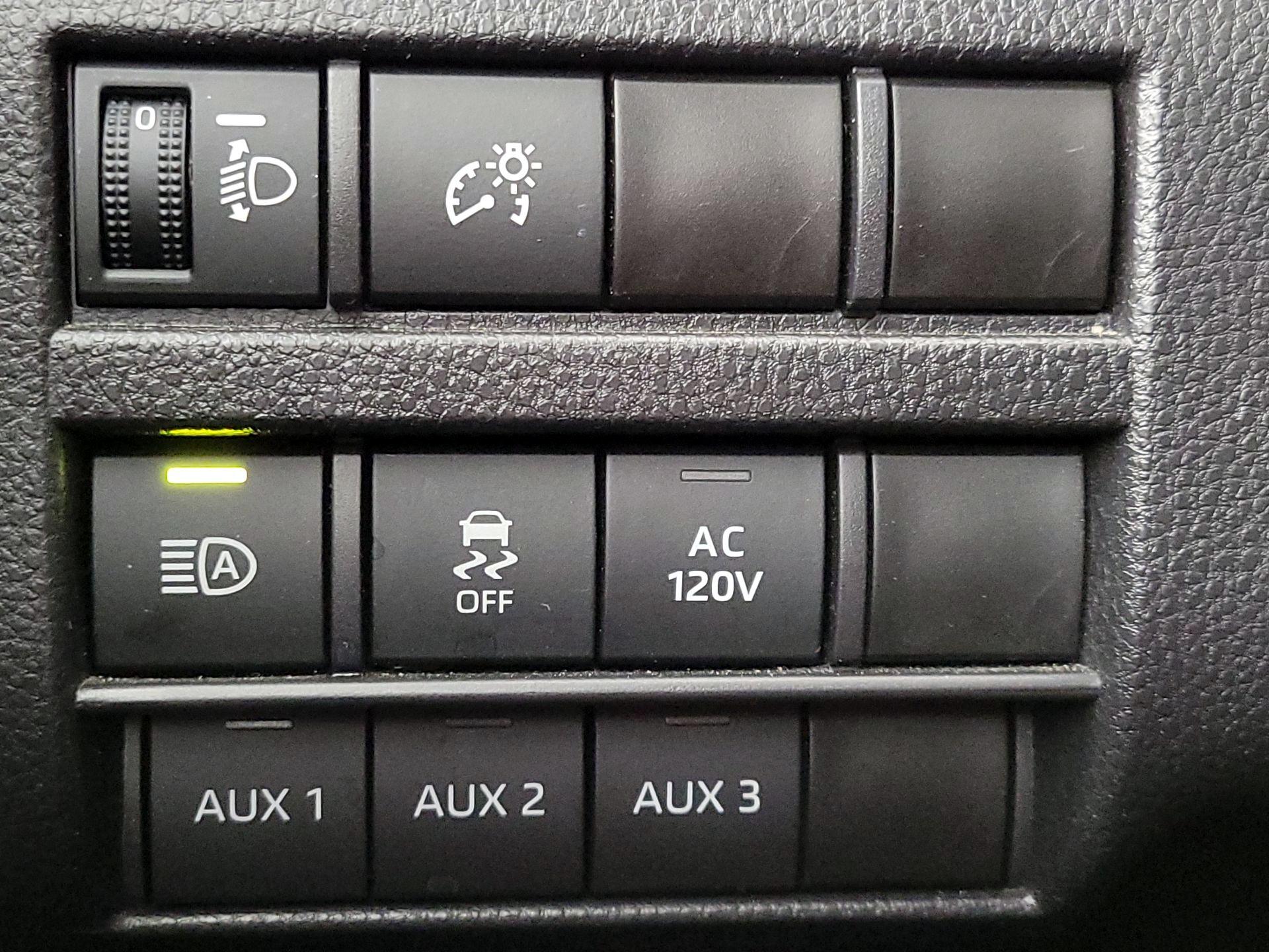 Thumbnail: 2024 Toyota Tacoma - 13